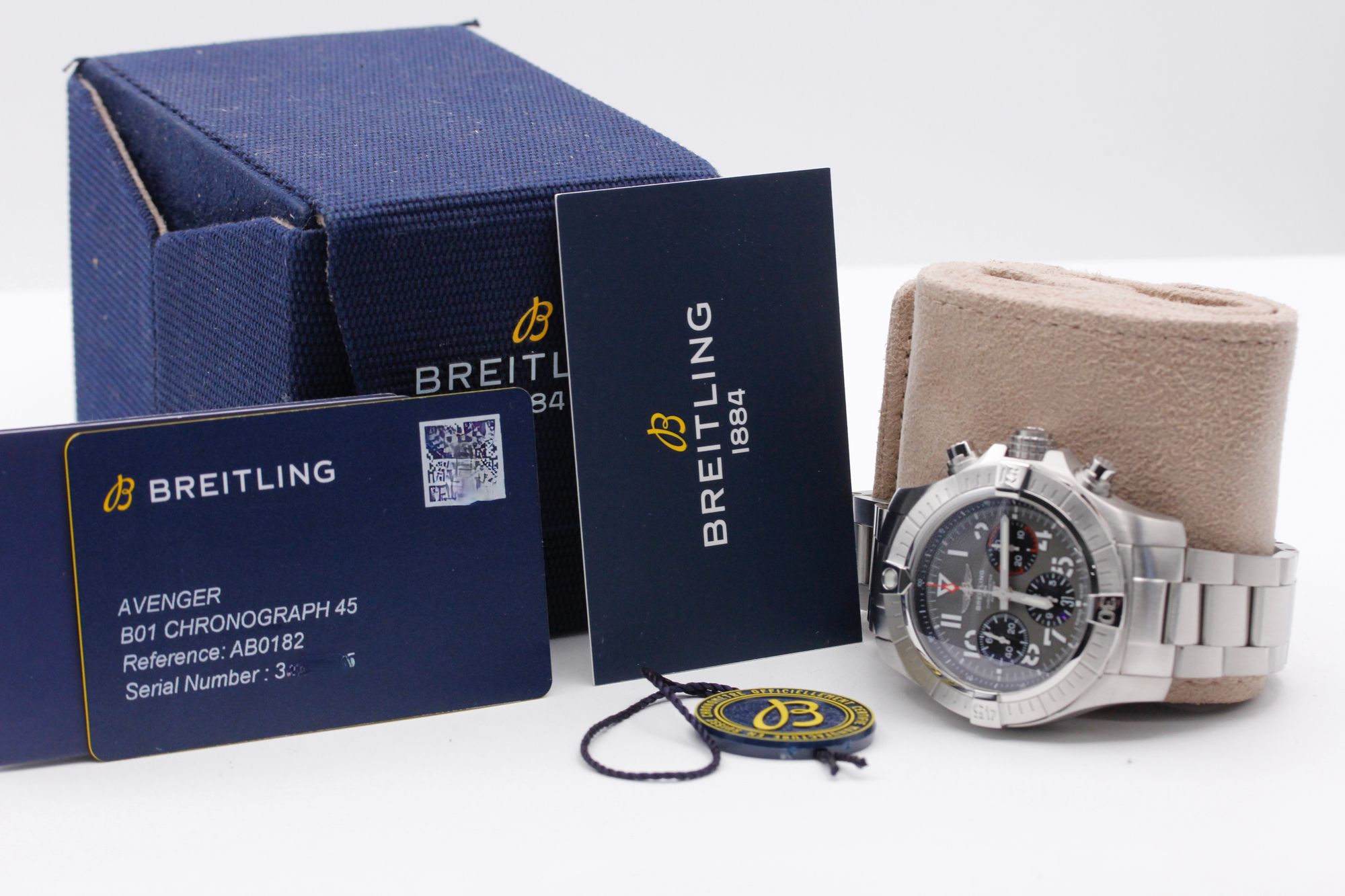 Breitling Avenger B01 Chronograph AB0182 Thumbnail 5