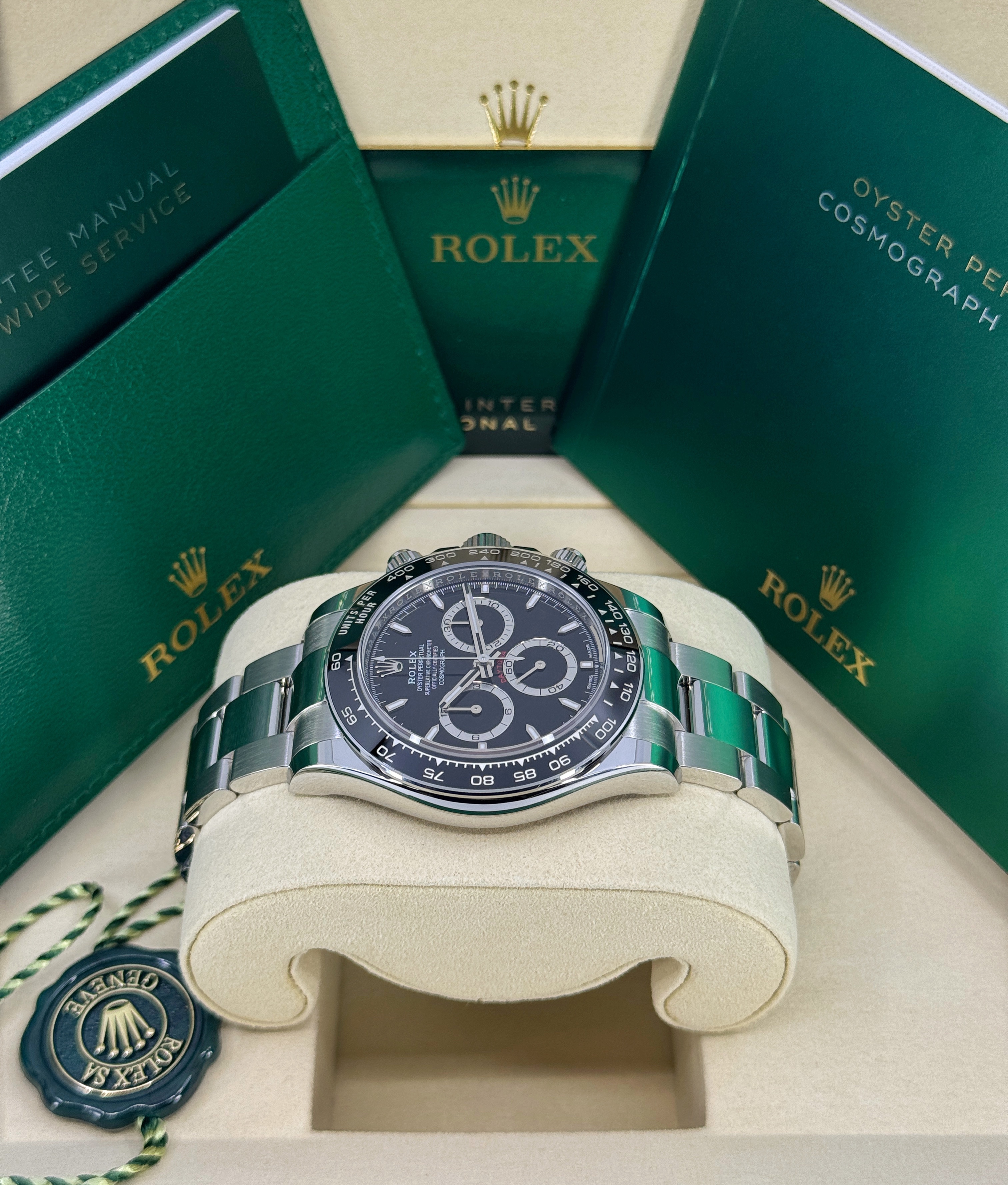 Rolex Daytona 126500 LN Thumbnail 2
