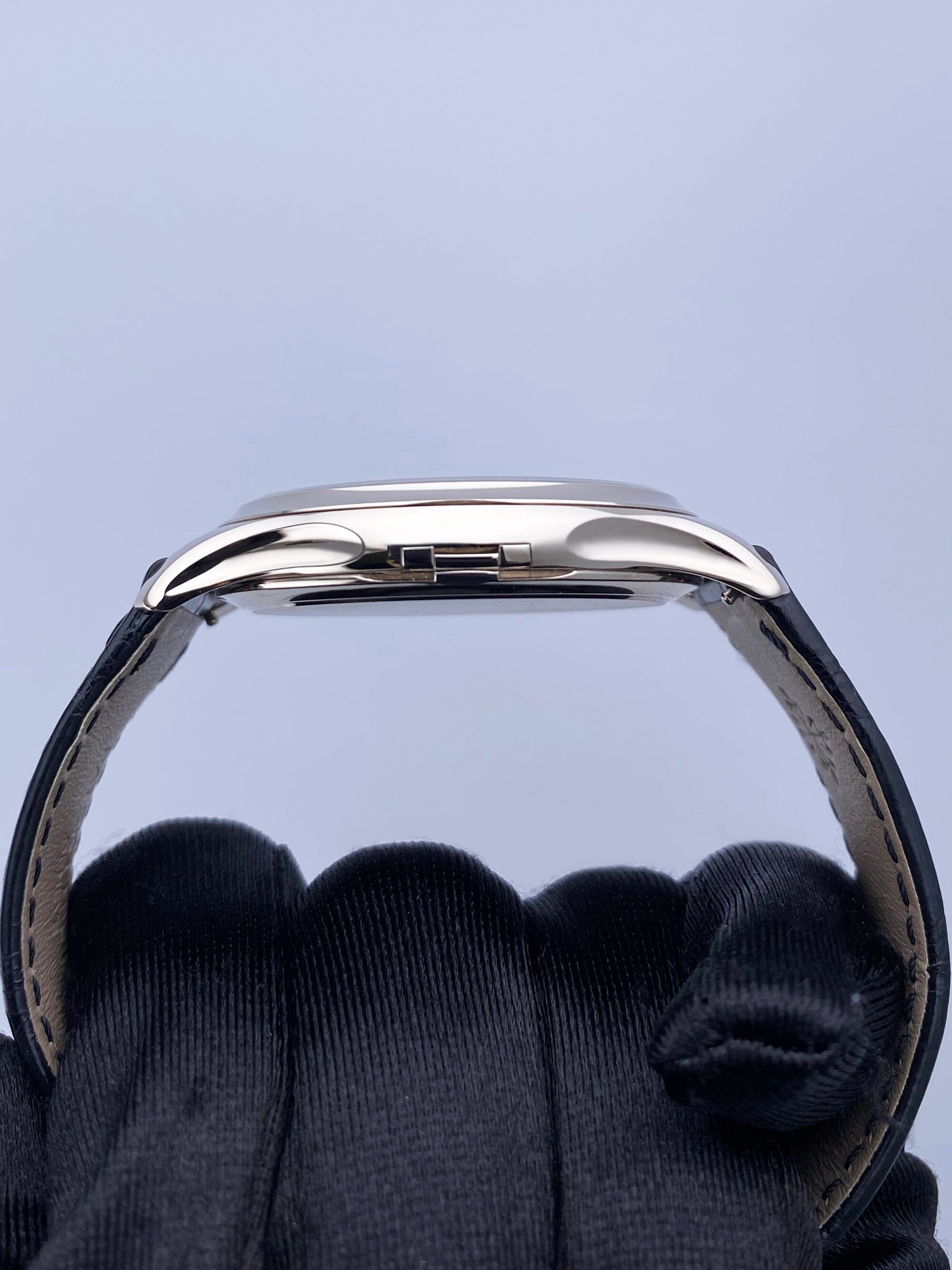 Patek Philippe Calatrava 5227G-010 Thumbnail 7