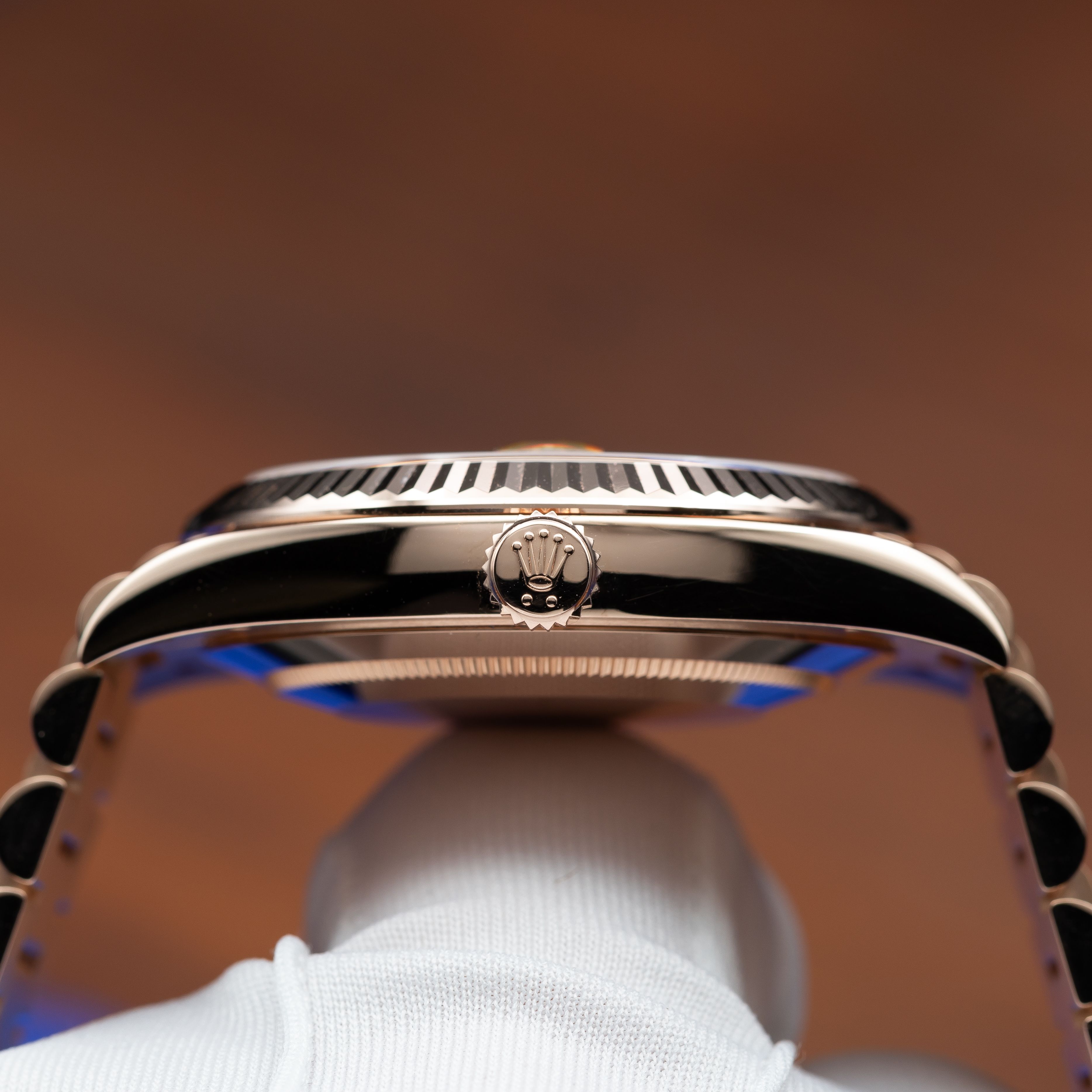 Rolex Day-Date 40 228235 Thumbnail 2