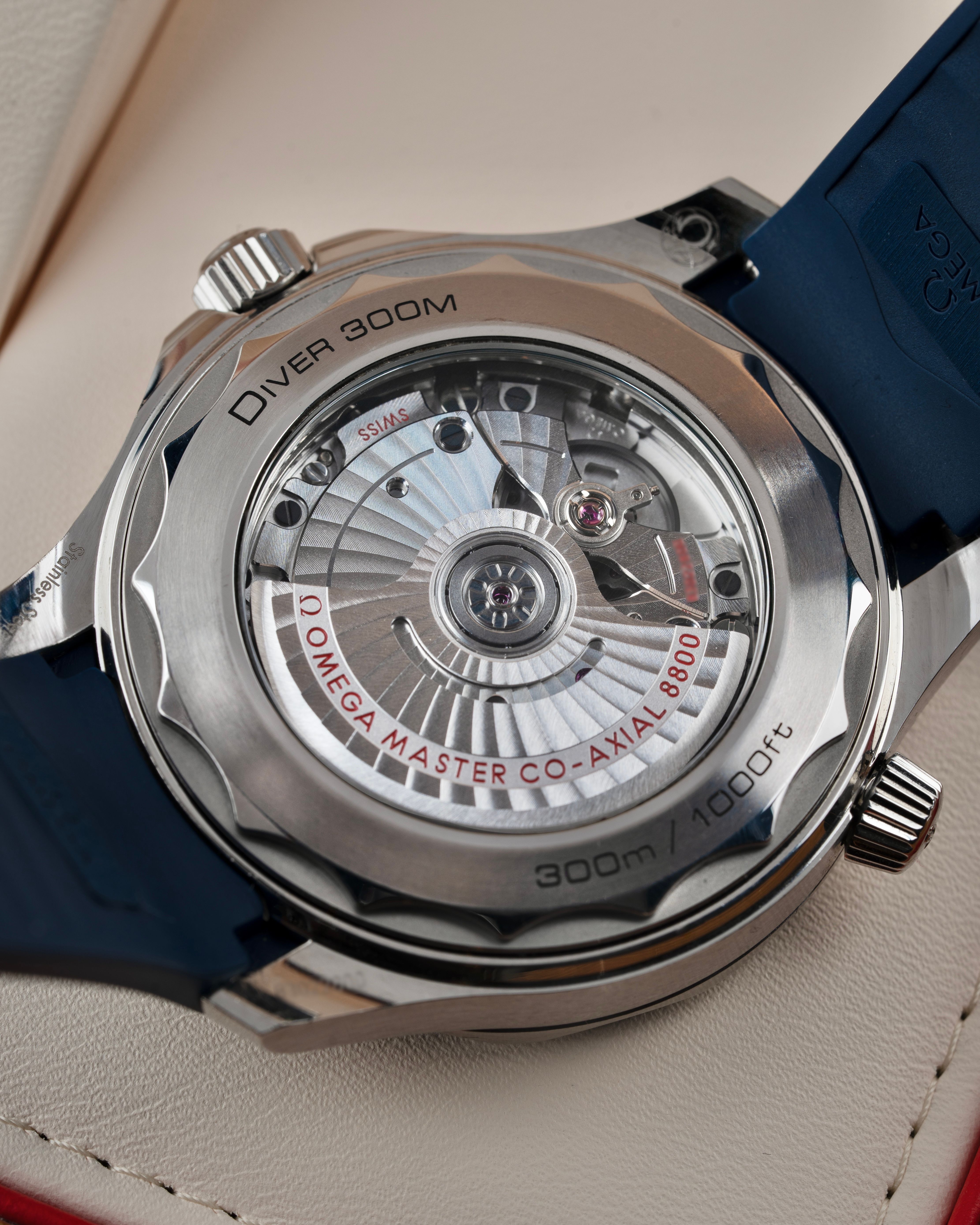 Omega Seamaster Diver 300m 210.32.42.20.06.001 Thumbnail 4