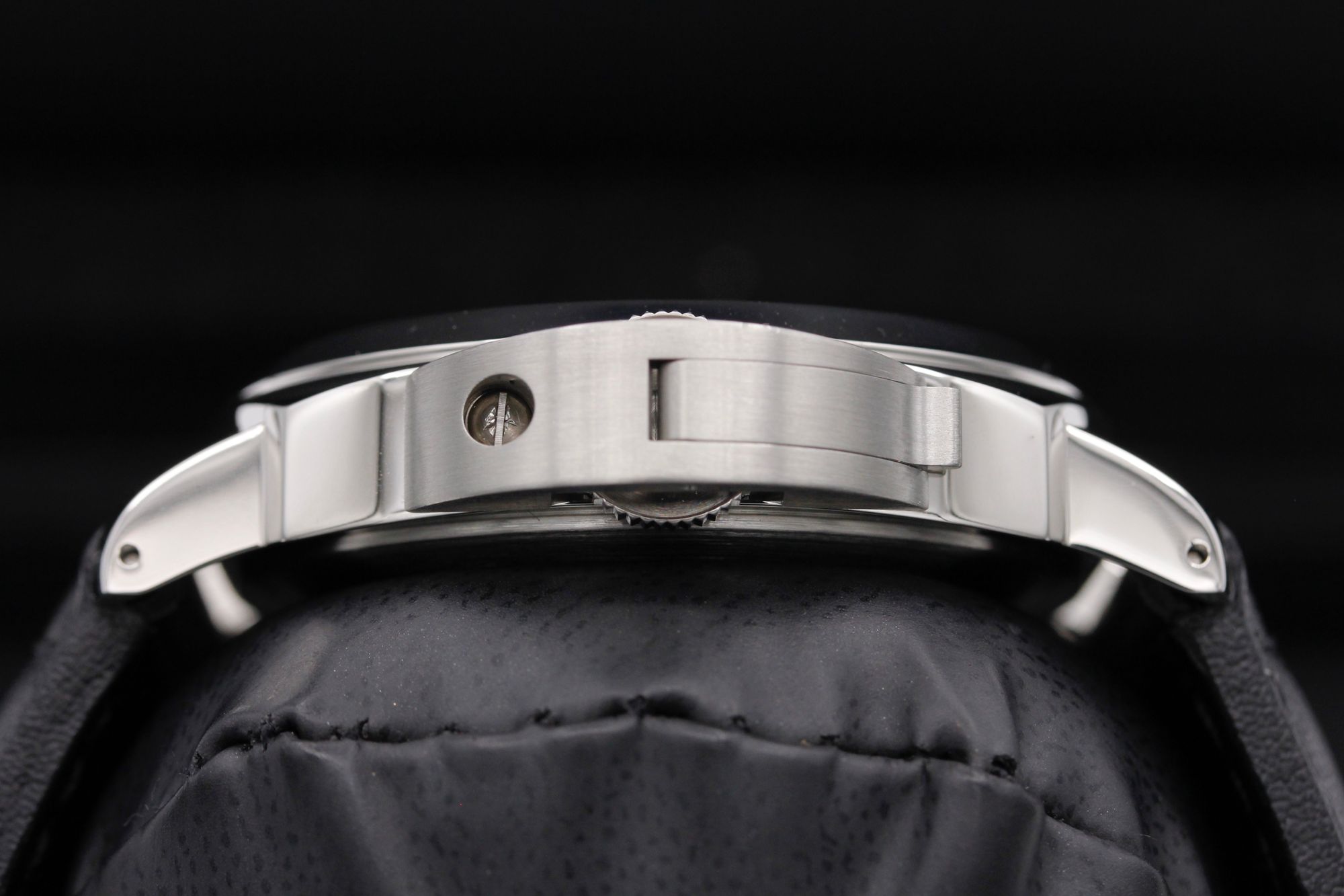 Panerai Luminor Base PAM00630 Thumbnail 3