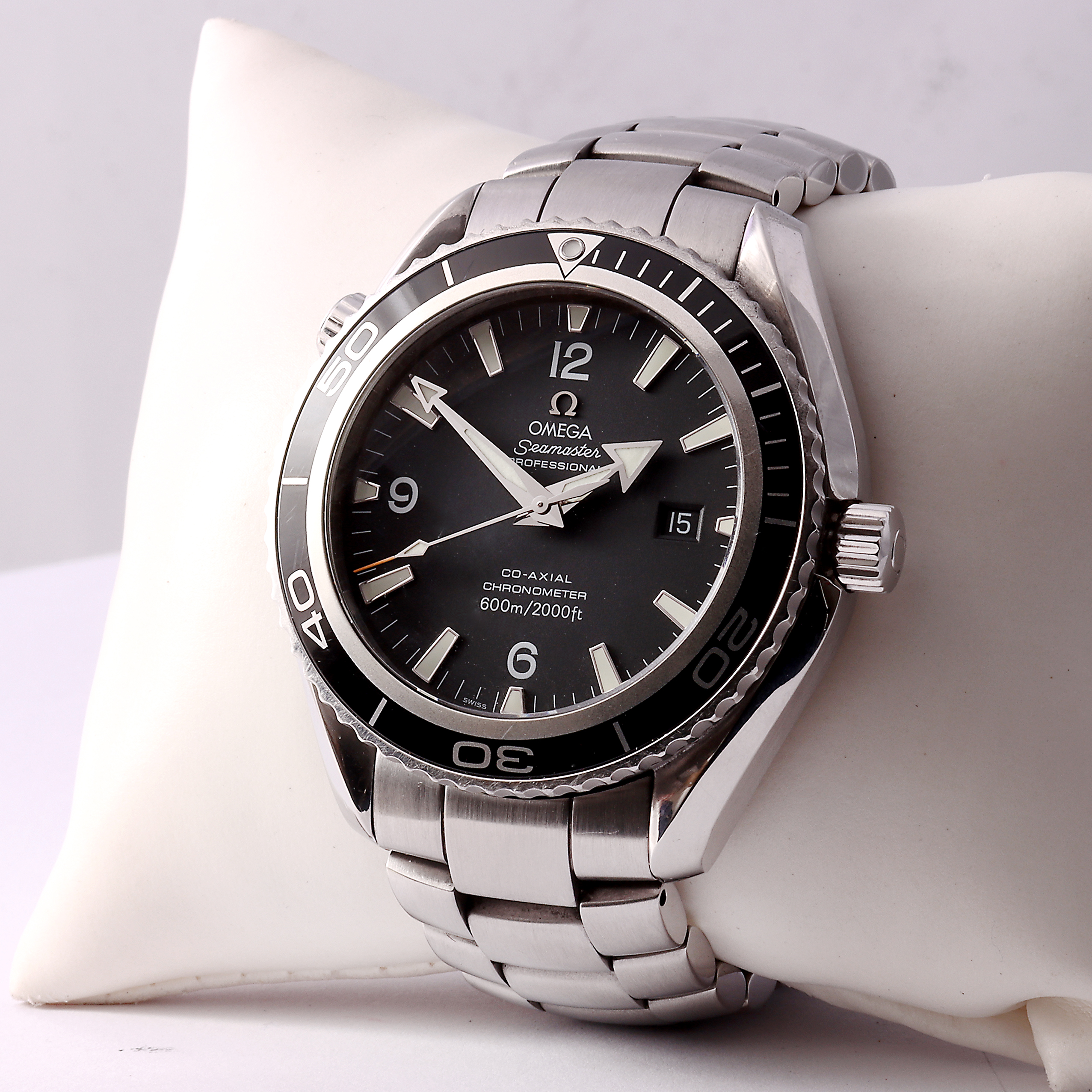 Omega Planet Ocean 2200.50.00 Thumbnail 5