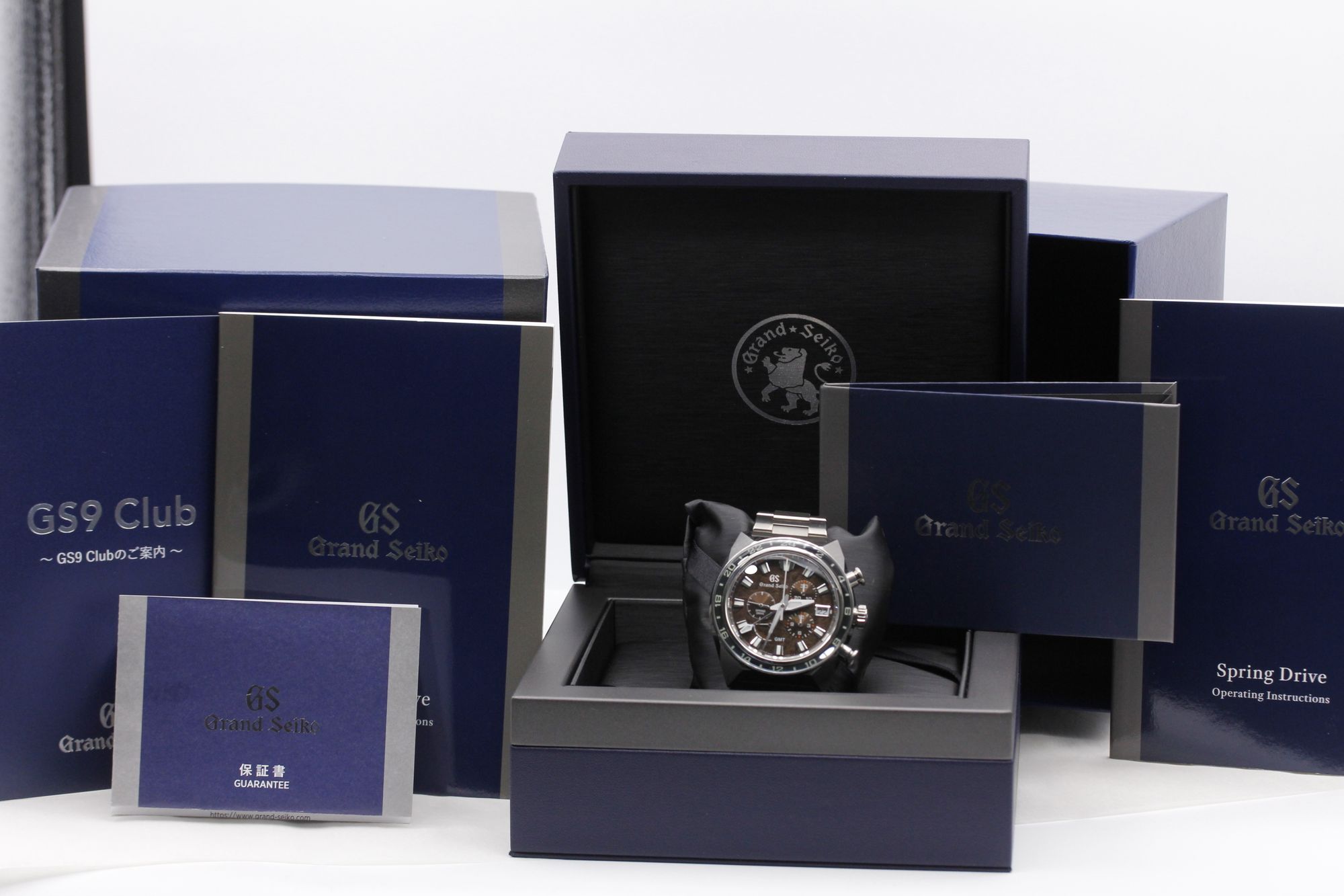 Grand Seiko Sport Collection SBGC231 Thumbnail 7
