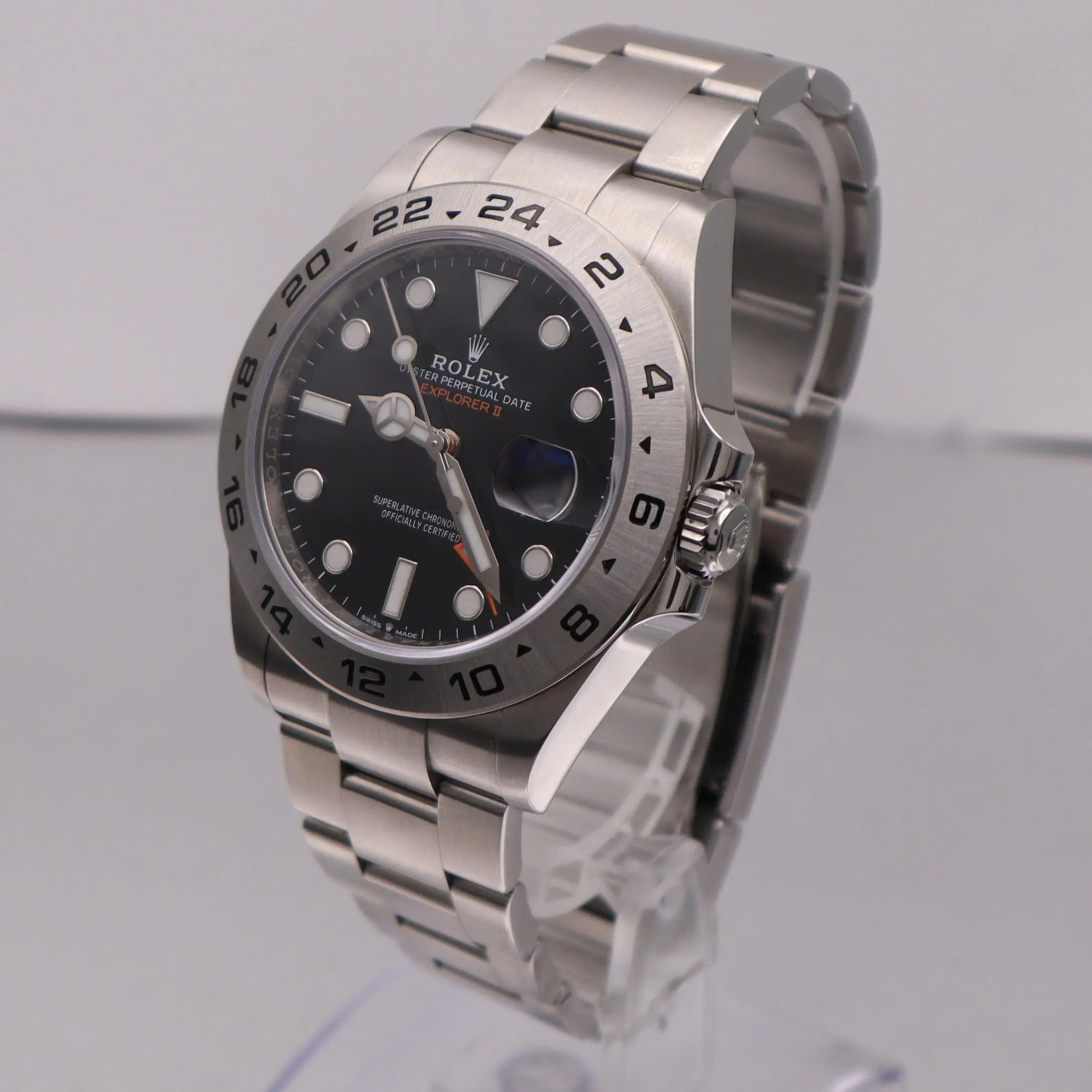 Rolex Explorer II 226570 Thumbnail 2