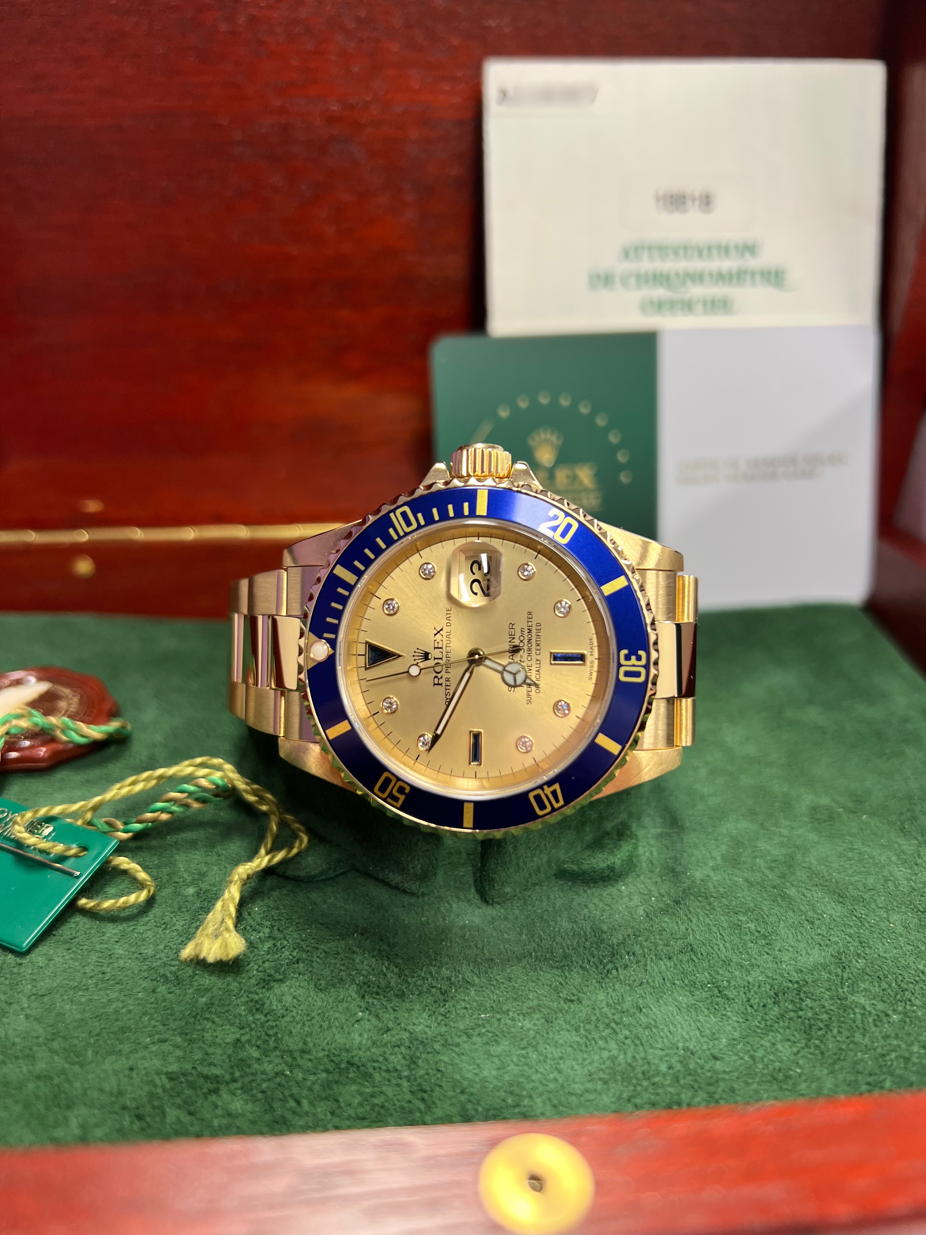 Rolex Submariner 16618 Thumbnail 2