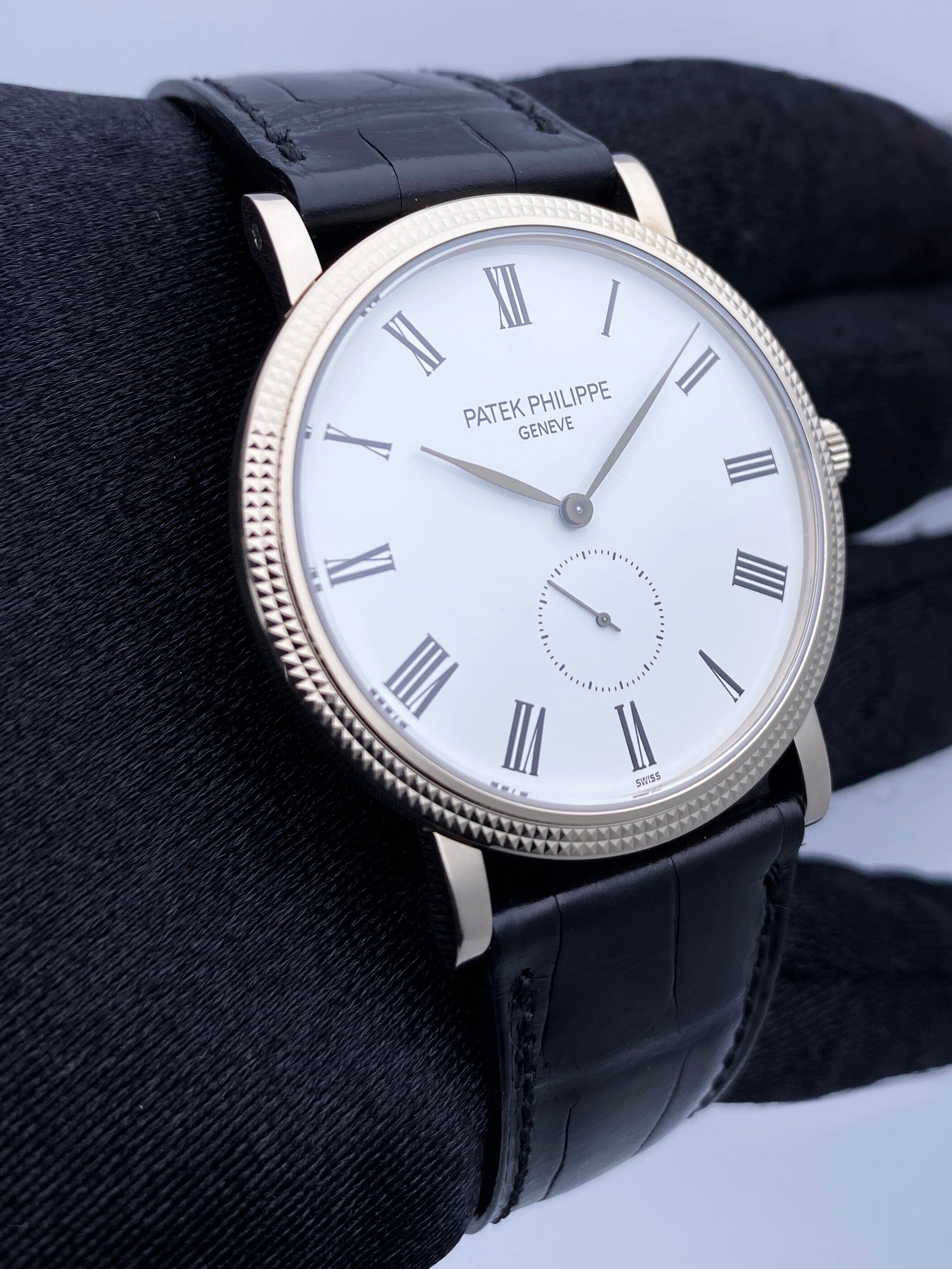 Patek Philippe Calatrava 5119G-001 Thumbnail 3