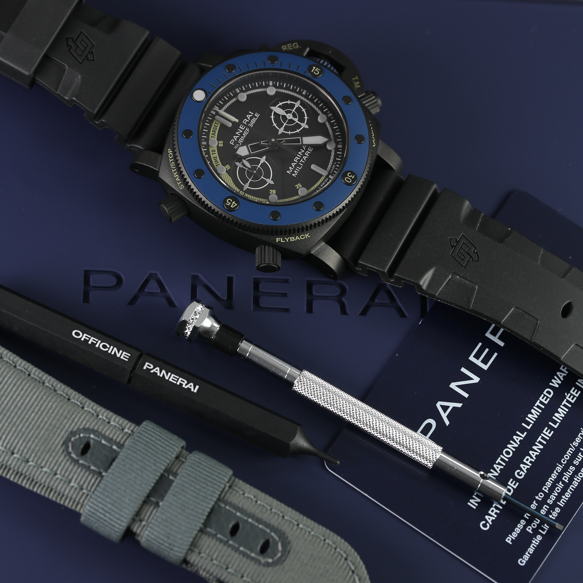Panerai Submersible PAM02239 Thumbnail 6