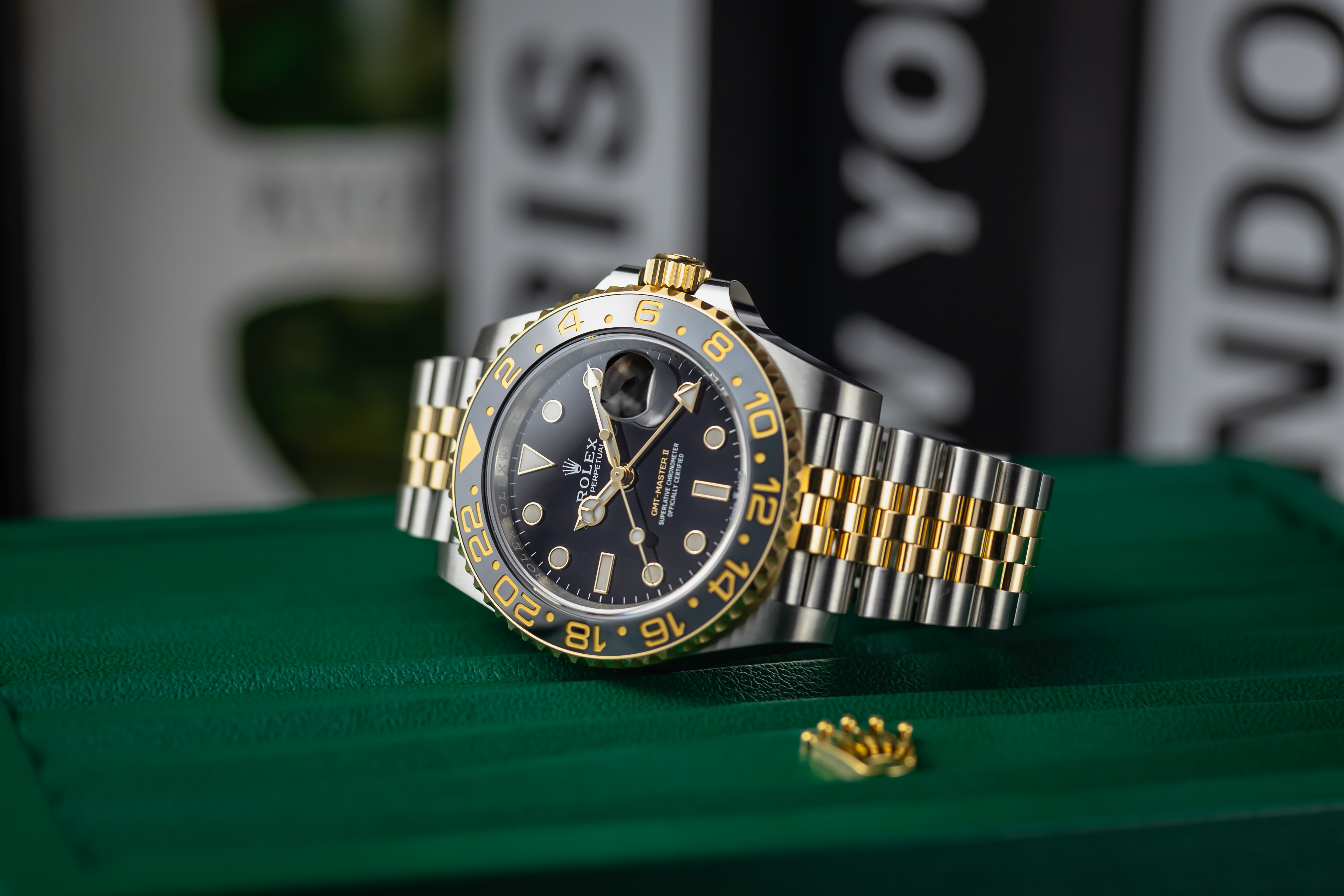 Rolex GMT Master II 126713 GRNR Thumbnail 6