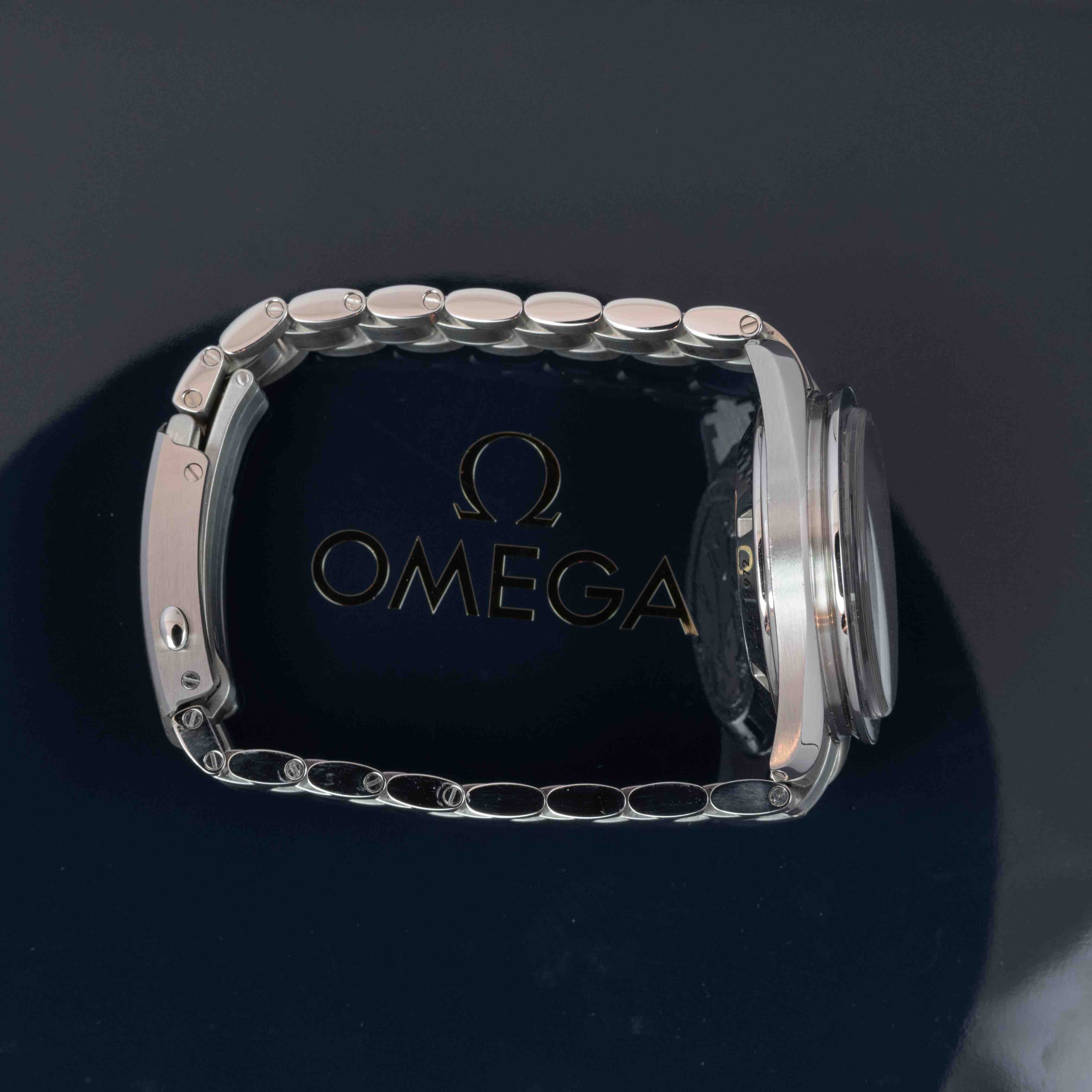 Omega Speedmaster Moonwatch 311.30.42.30.03.001 Thumbnail 4