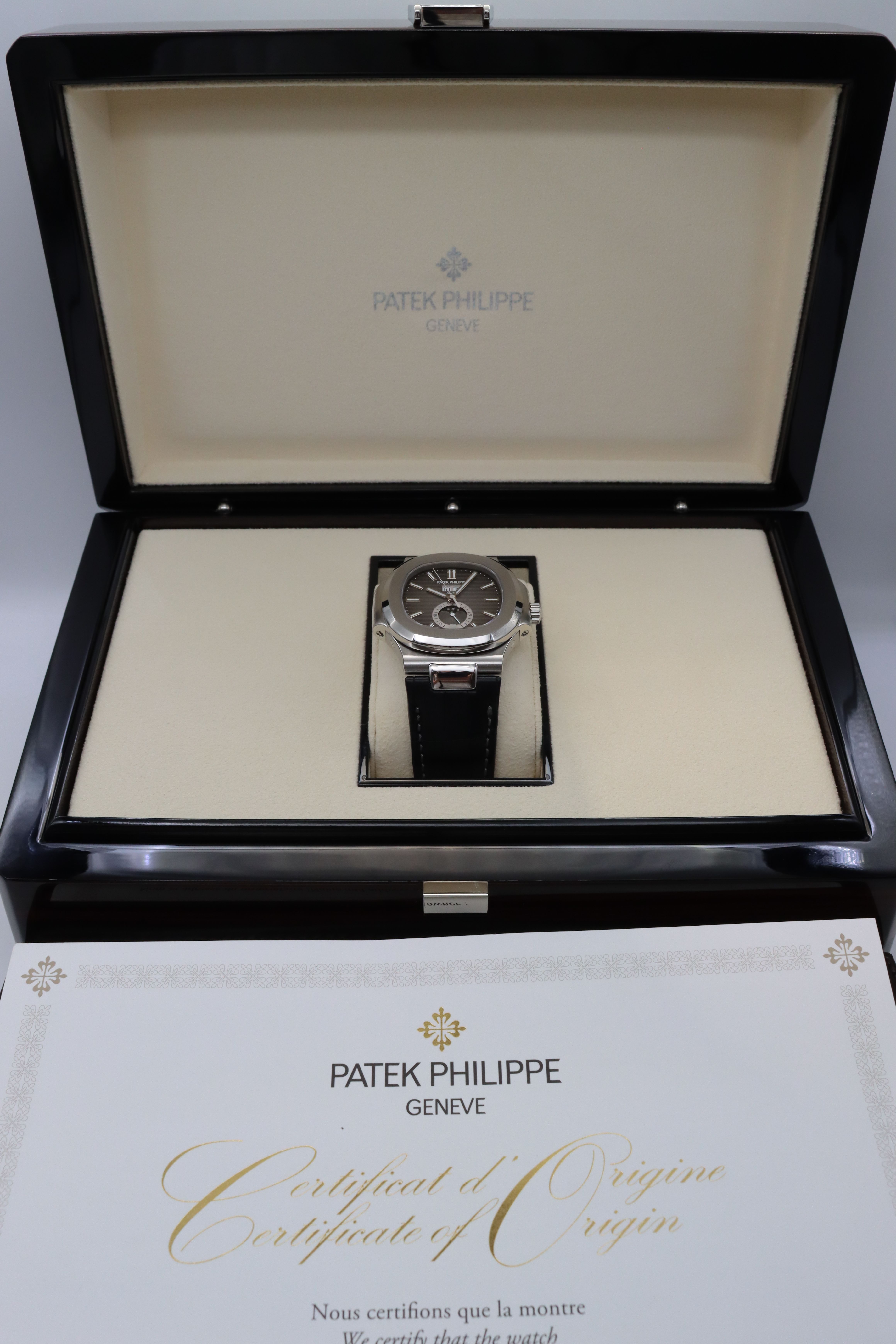 Patek Philippe Nautilus 5726A-001 Thumbnail 7