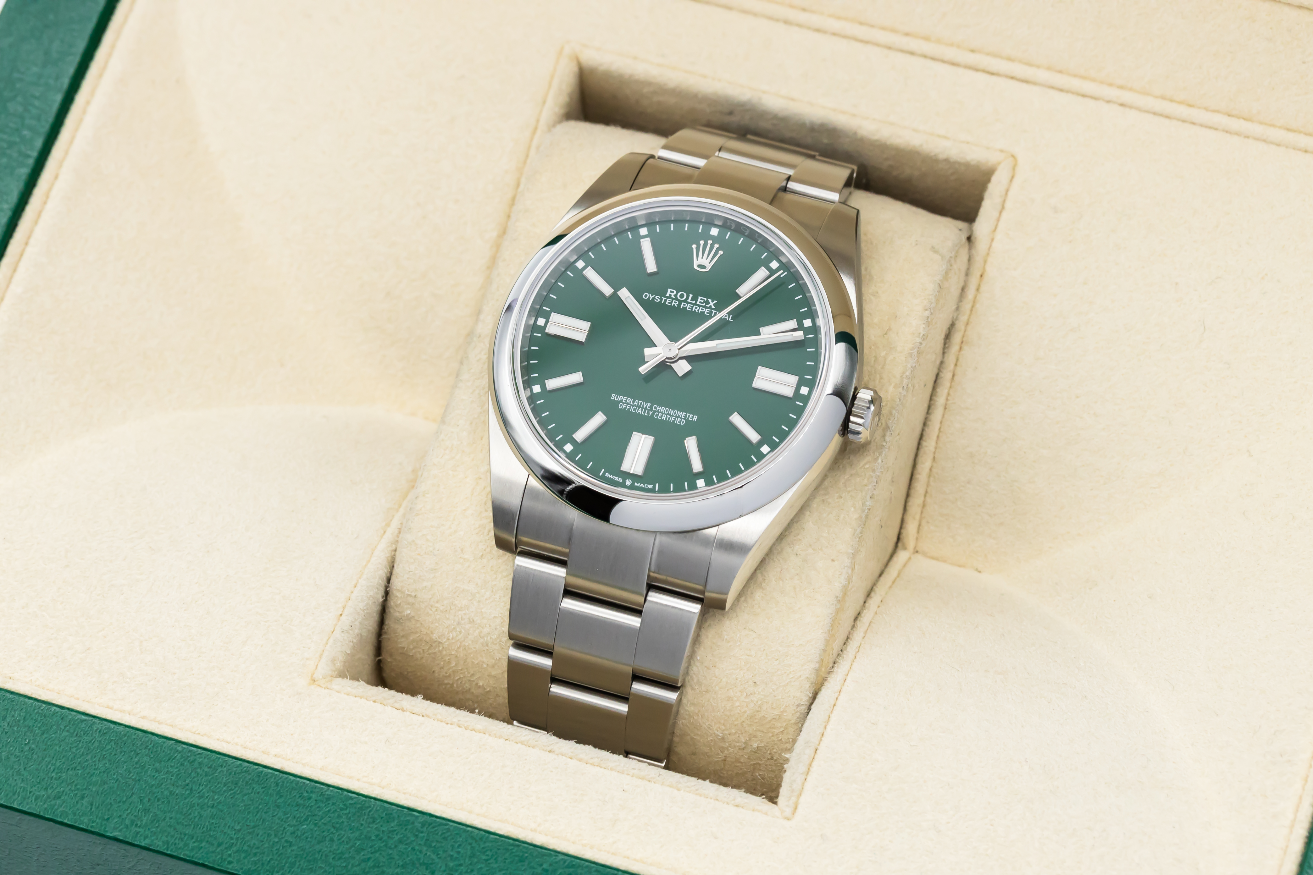 Rolex Oyster Perpetual 124300 Thumbnail 5