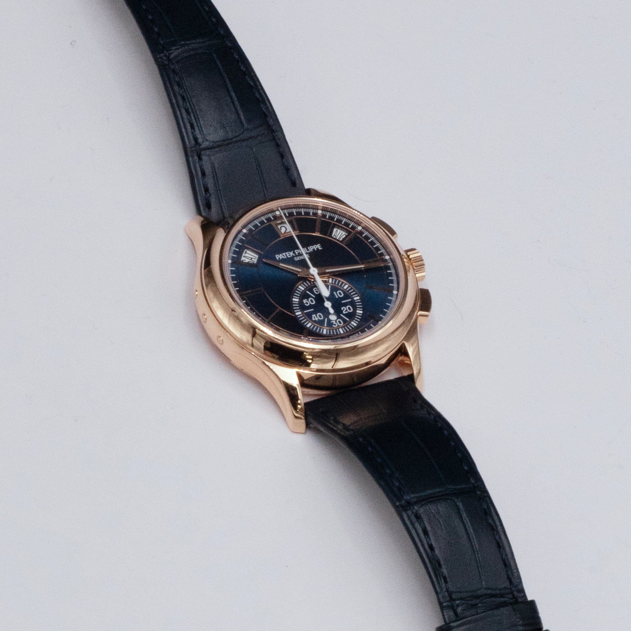 Patek Philippe Complications 5905R-010 Thumbnail 3