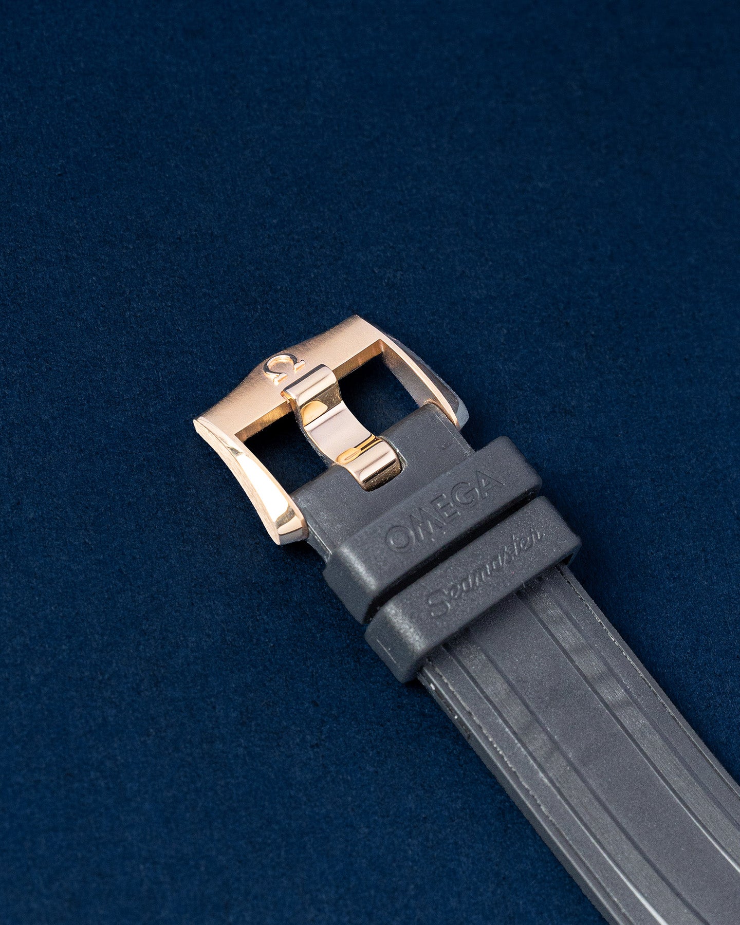 Omega Seamaster Diver 300m 210.22.42.20.01.002 Thumbnail 3