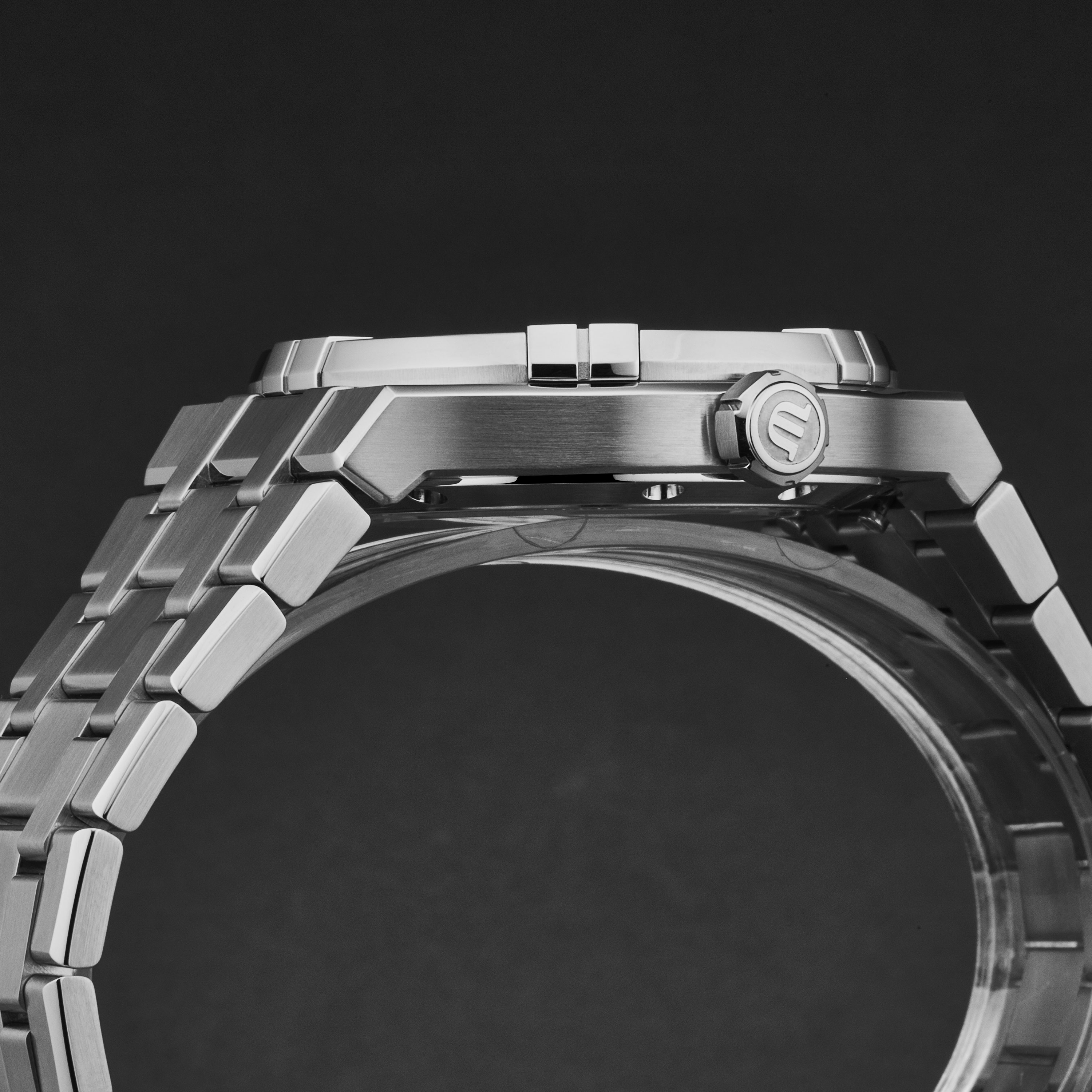 Maurice Lacroix Aikon AI6008-SS00F-530-E Thumbnail 3