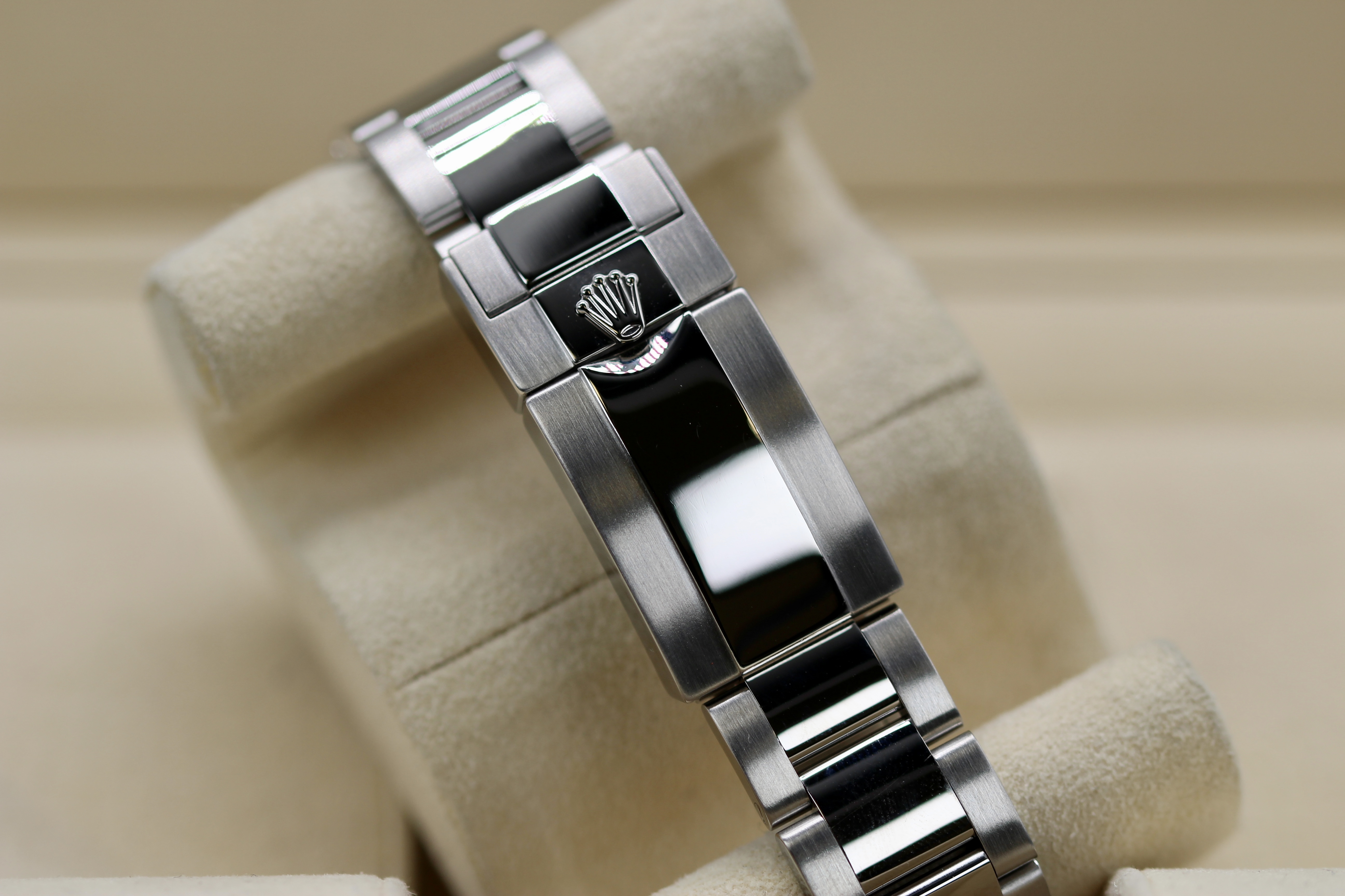 Rolex GMT Master II 116710 LN Thumbnail 3