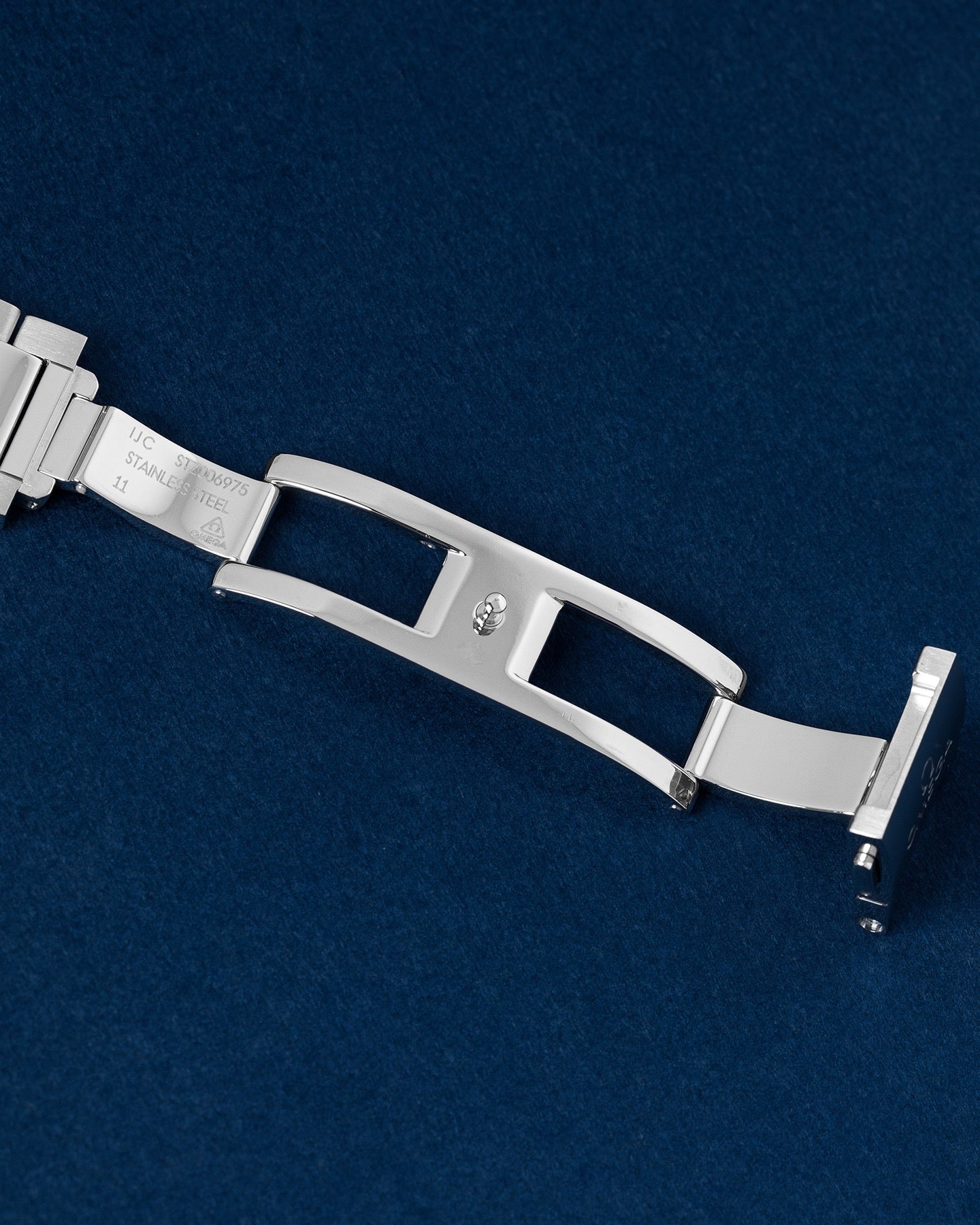 Omega Aqua Terra 150m Gents 220.10.41.21.03.002 Thumbnail 4