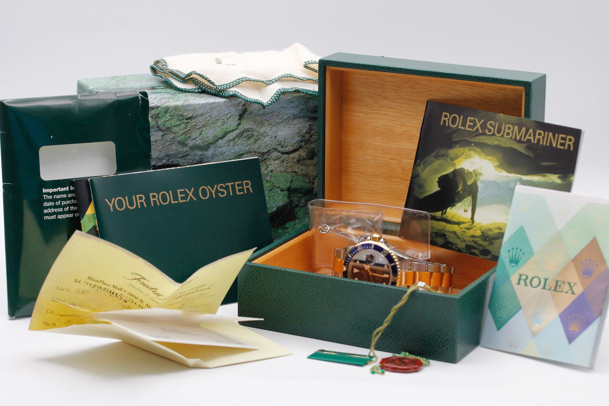 Rolex Submariner 16613 Thumbnail 5