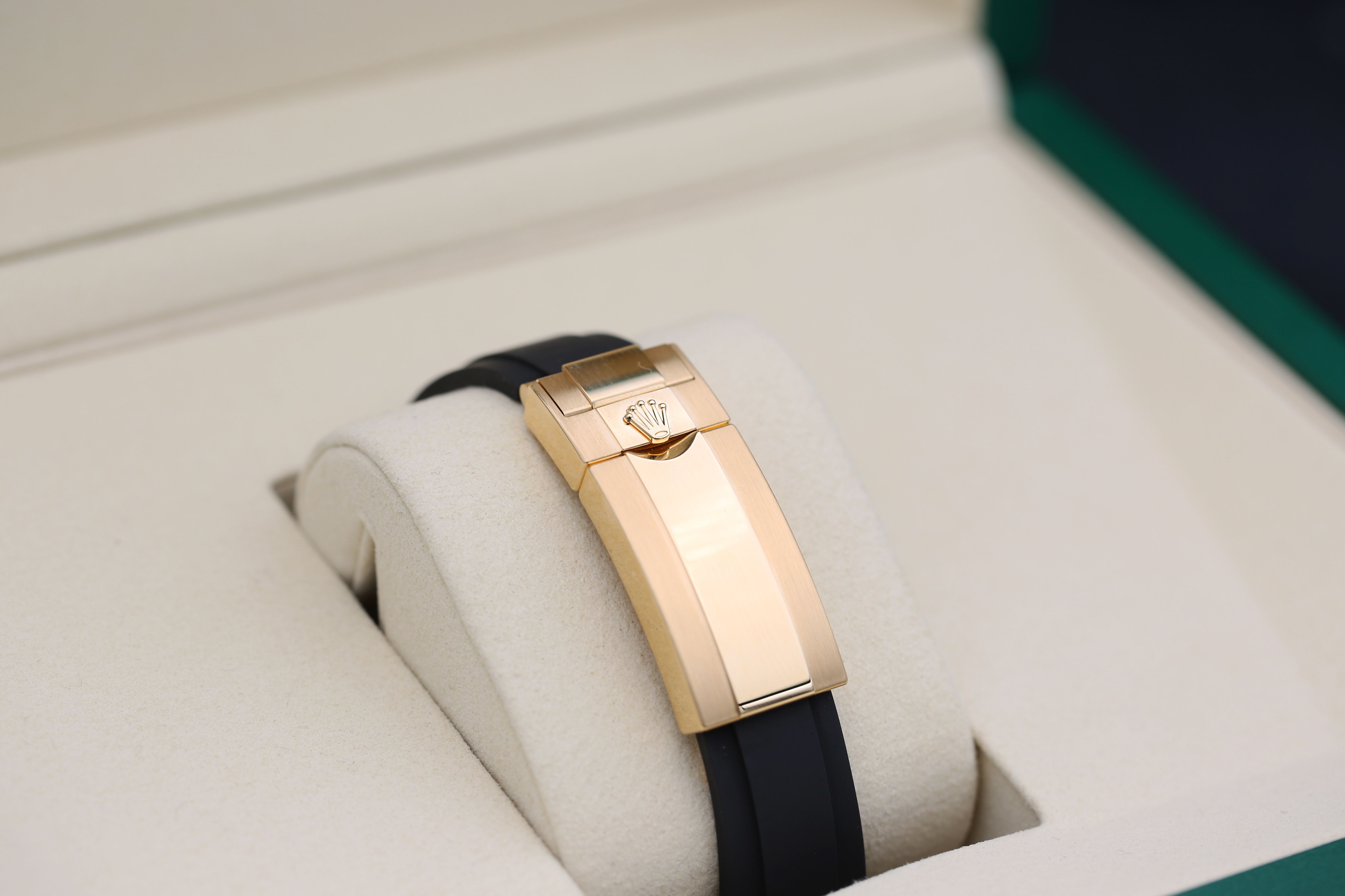 Rolex Daytona 126518 LN - Tiffany Thumbnail 3