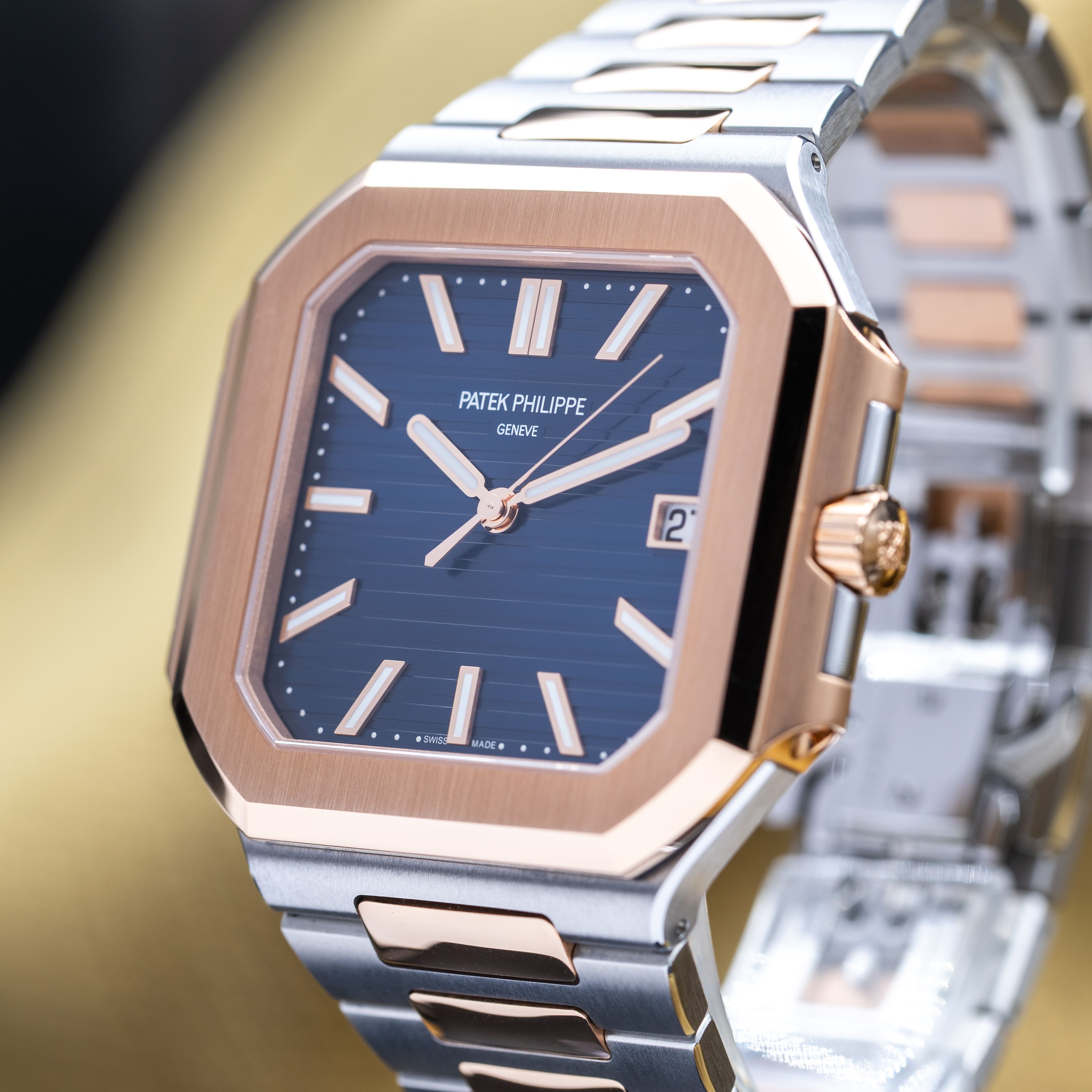 Patek Philippe Cubitus 5821/1AR-001 Thumbnail 2