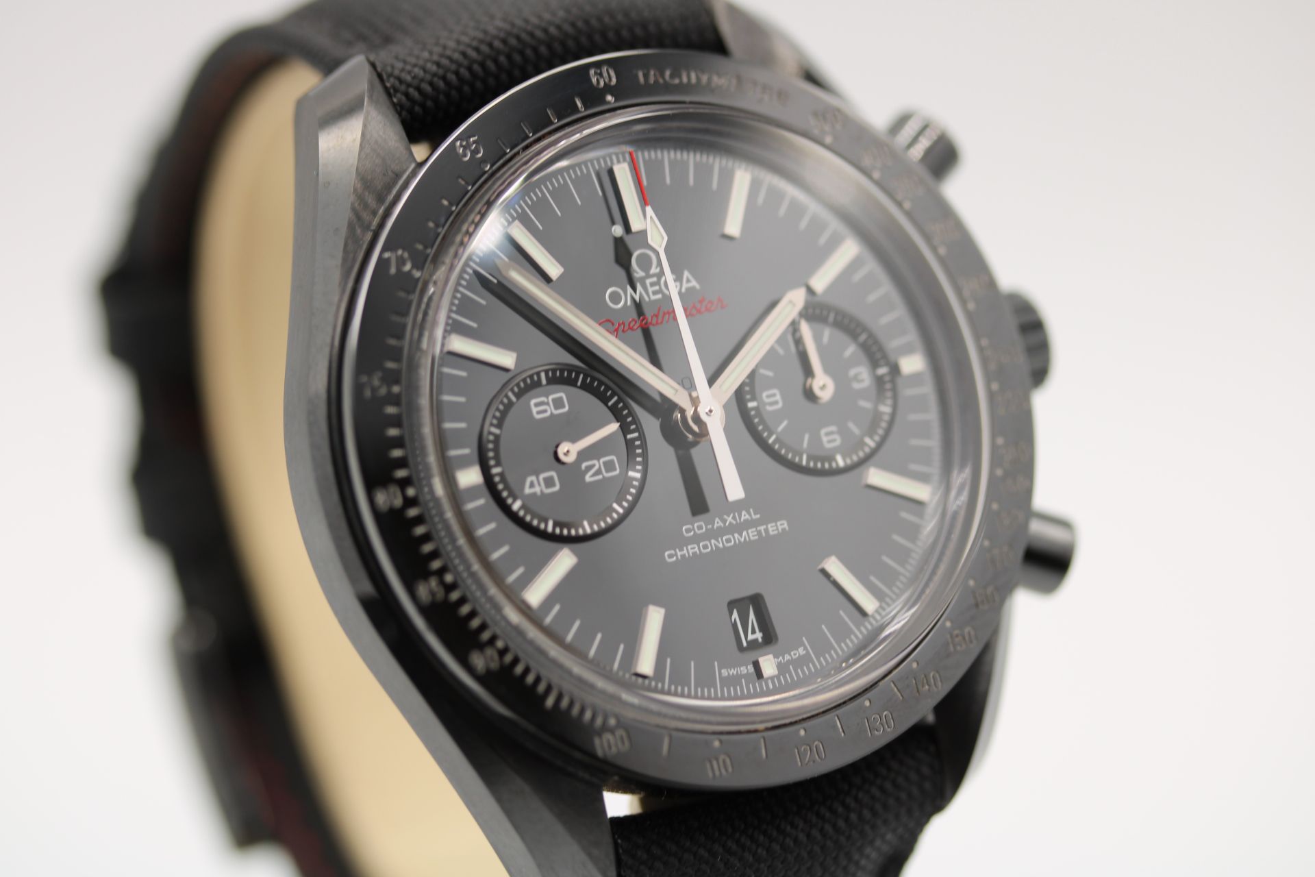 Omega Speedmaster Dark Side of the Moon 311.92.44.51.01.003 Thumbnail 2