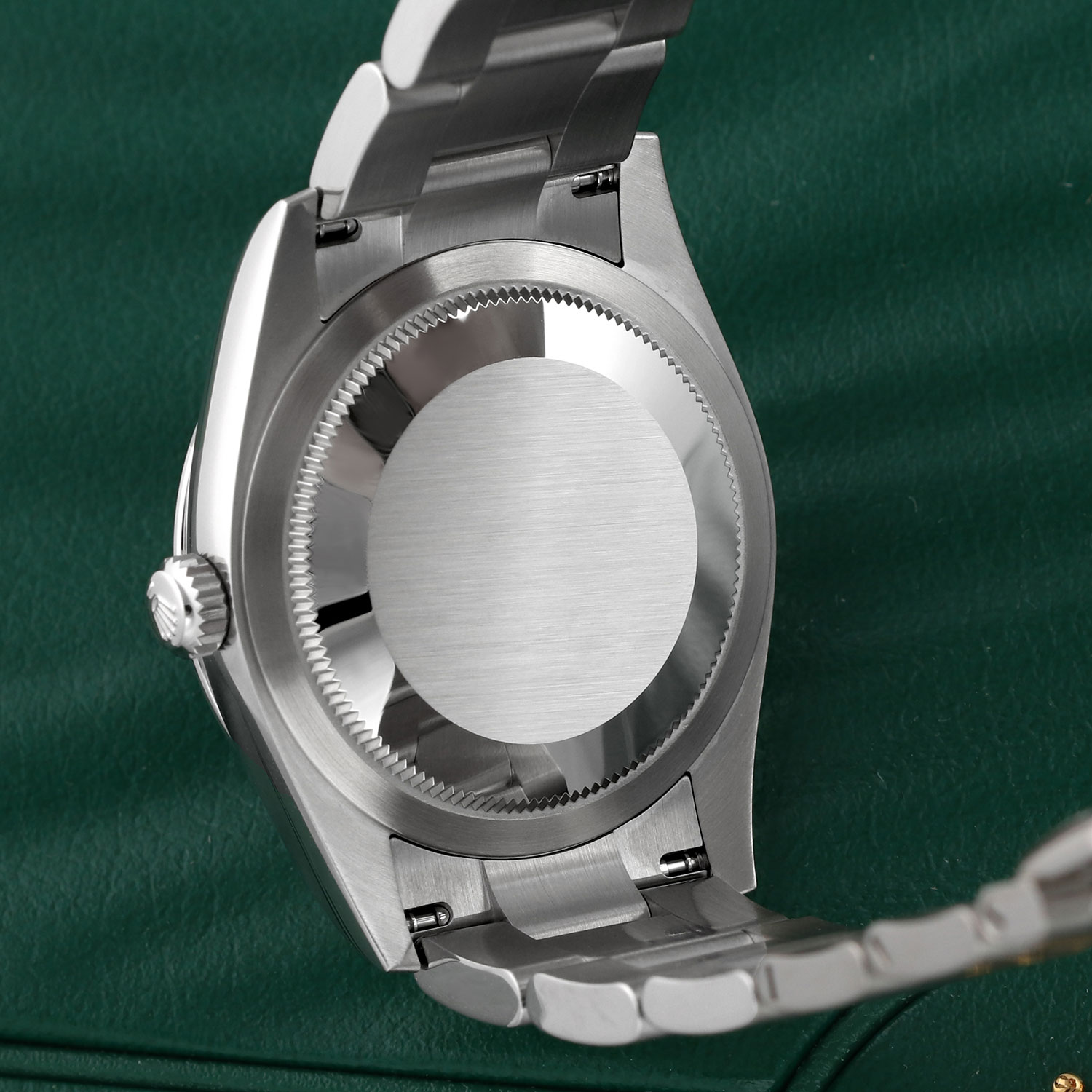 Rolex Oyster Perpetual 124200 Thumbnail 2