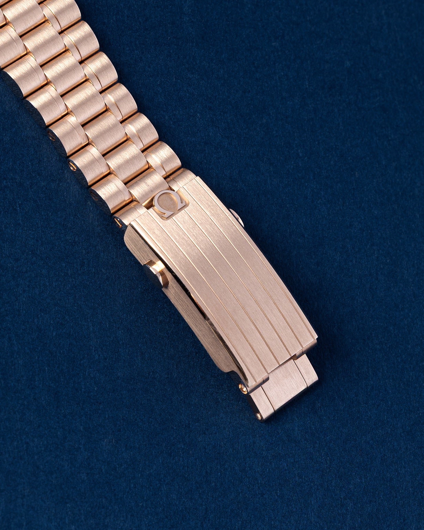 Omega Speedmaster Moonwatch Professional 310.60.42.50.01.001 Thumbnail 3