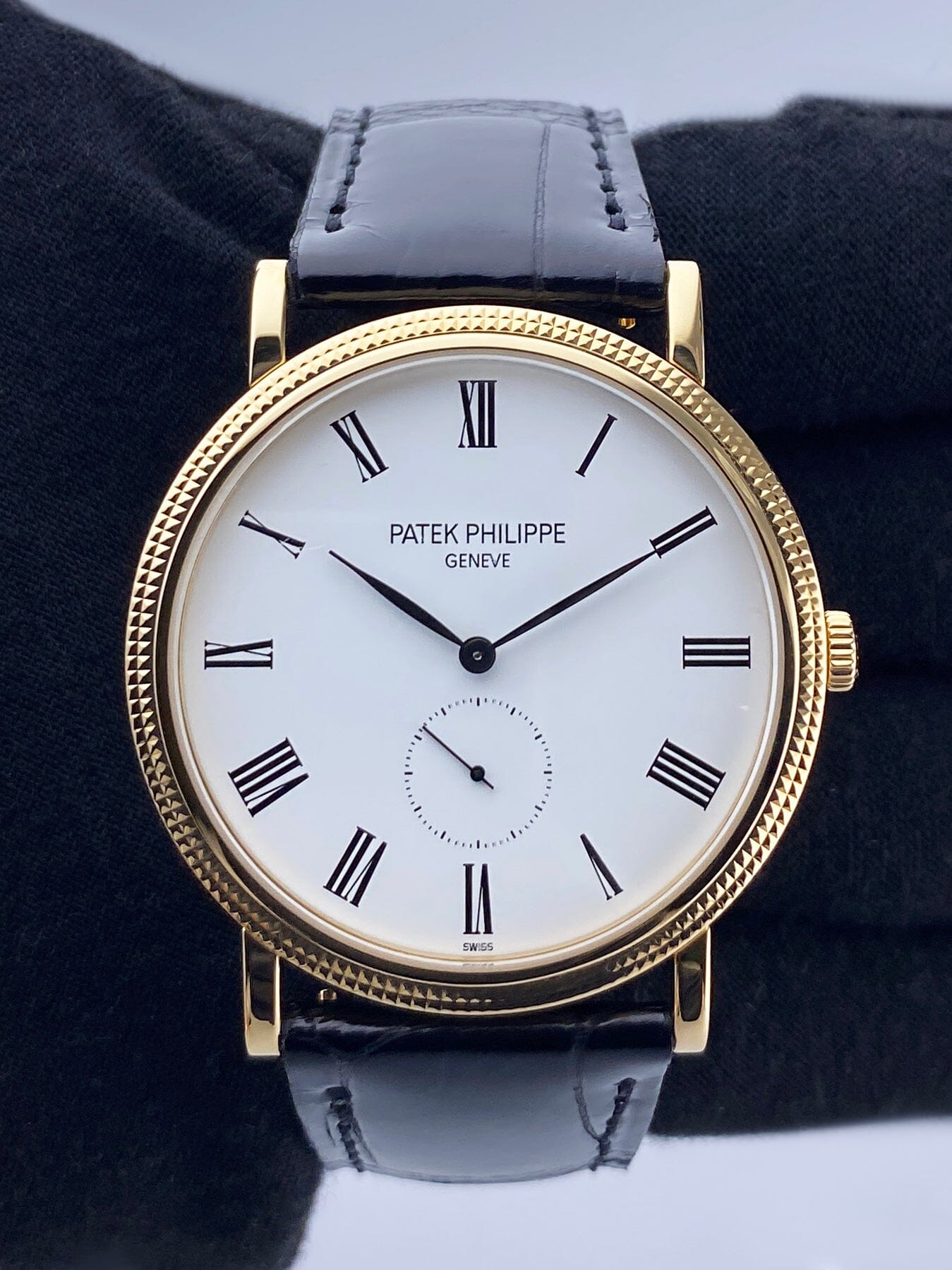 Patek Philippe Calatrava 5119J-001 Thumbnail 2