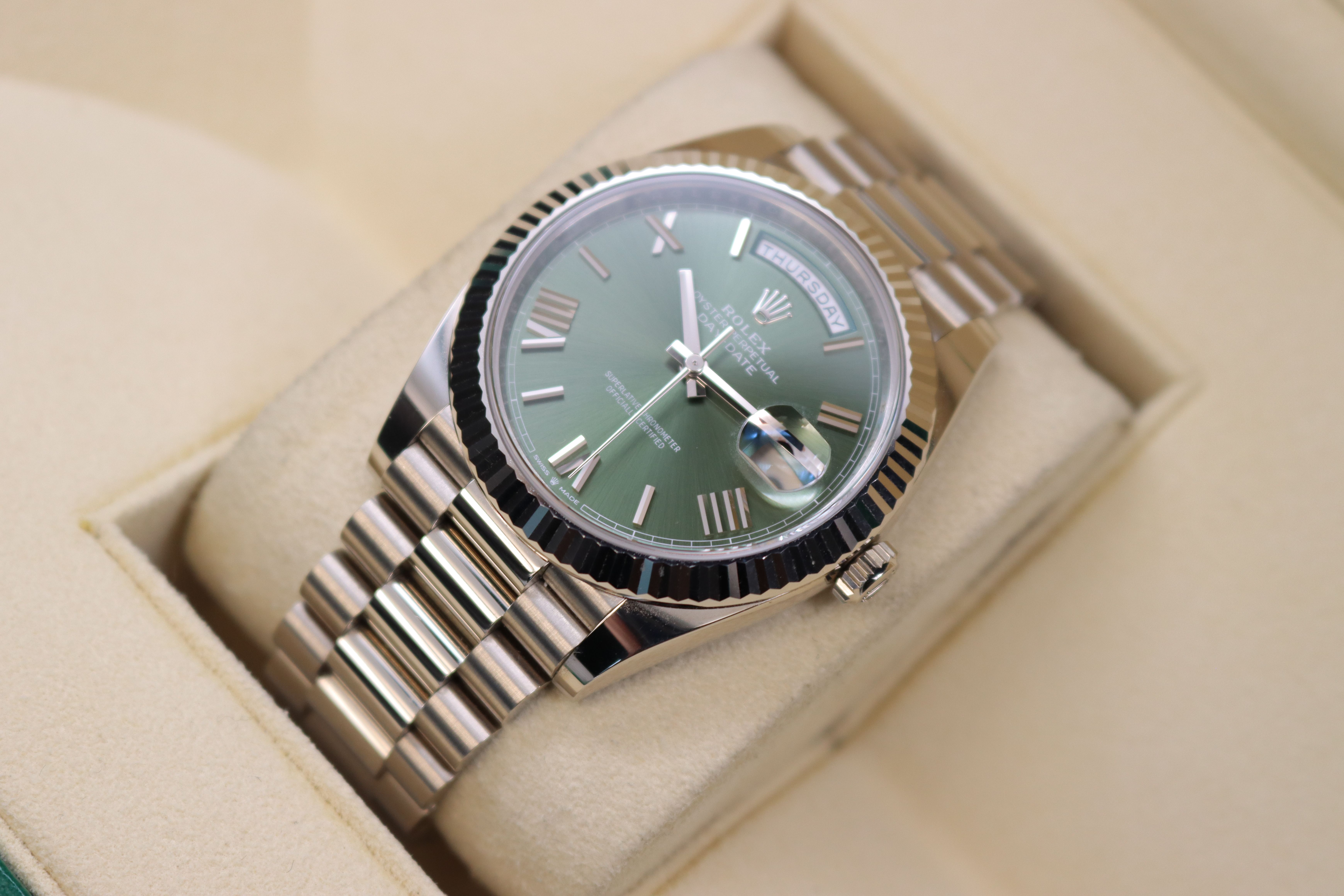 Rolex Day-Date 40 228239 Thumbnail 6