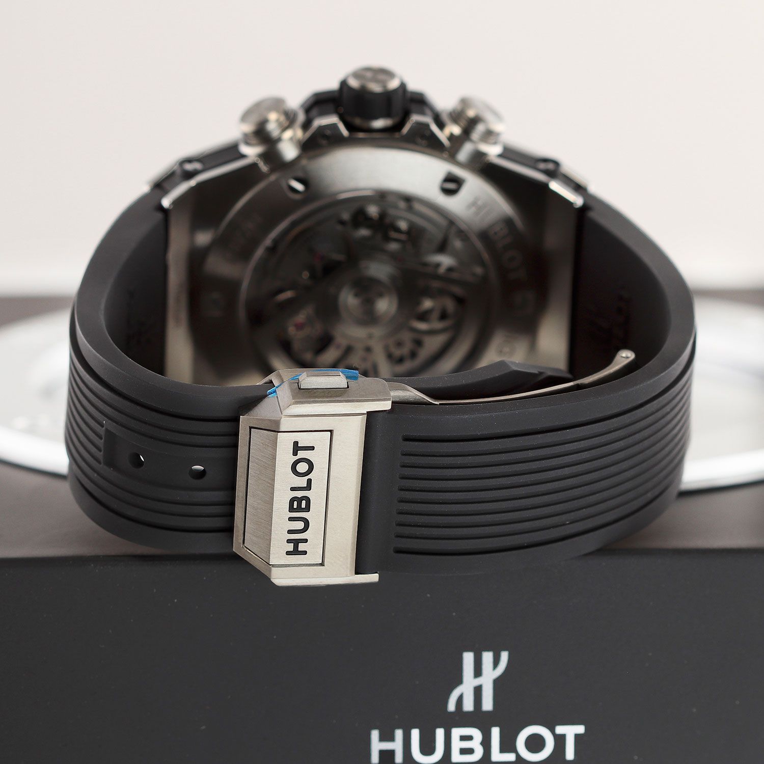 Hublot Big Bang 411.NX.1170.RX.0904 Thumbnail 4