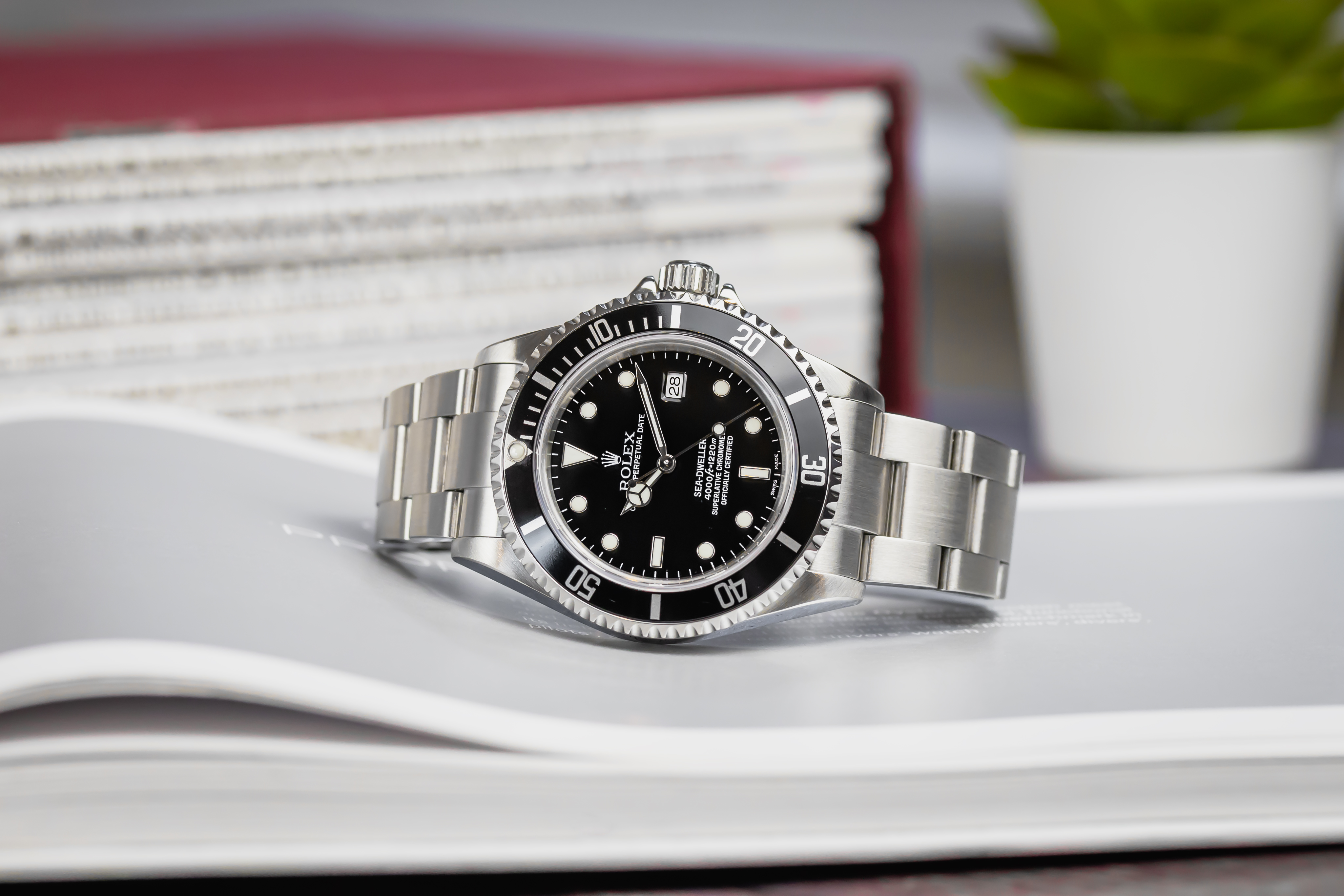 Rolex Sea-Dweller 16600 Thumbnail 6