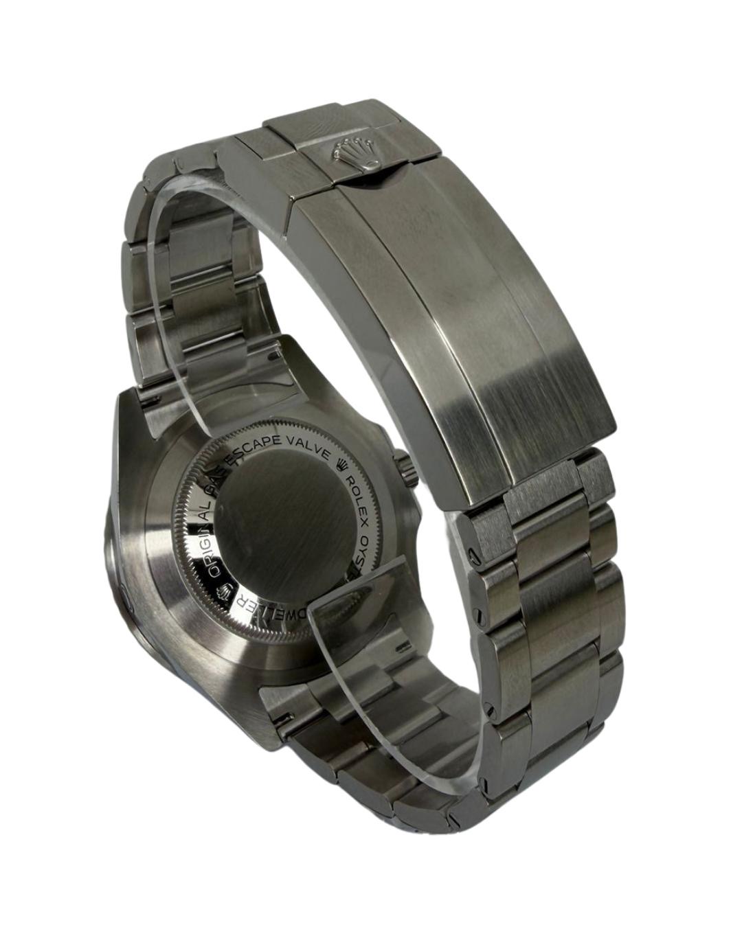 Rolex Sea-Dweller 126600 Thumbnail 4