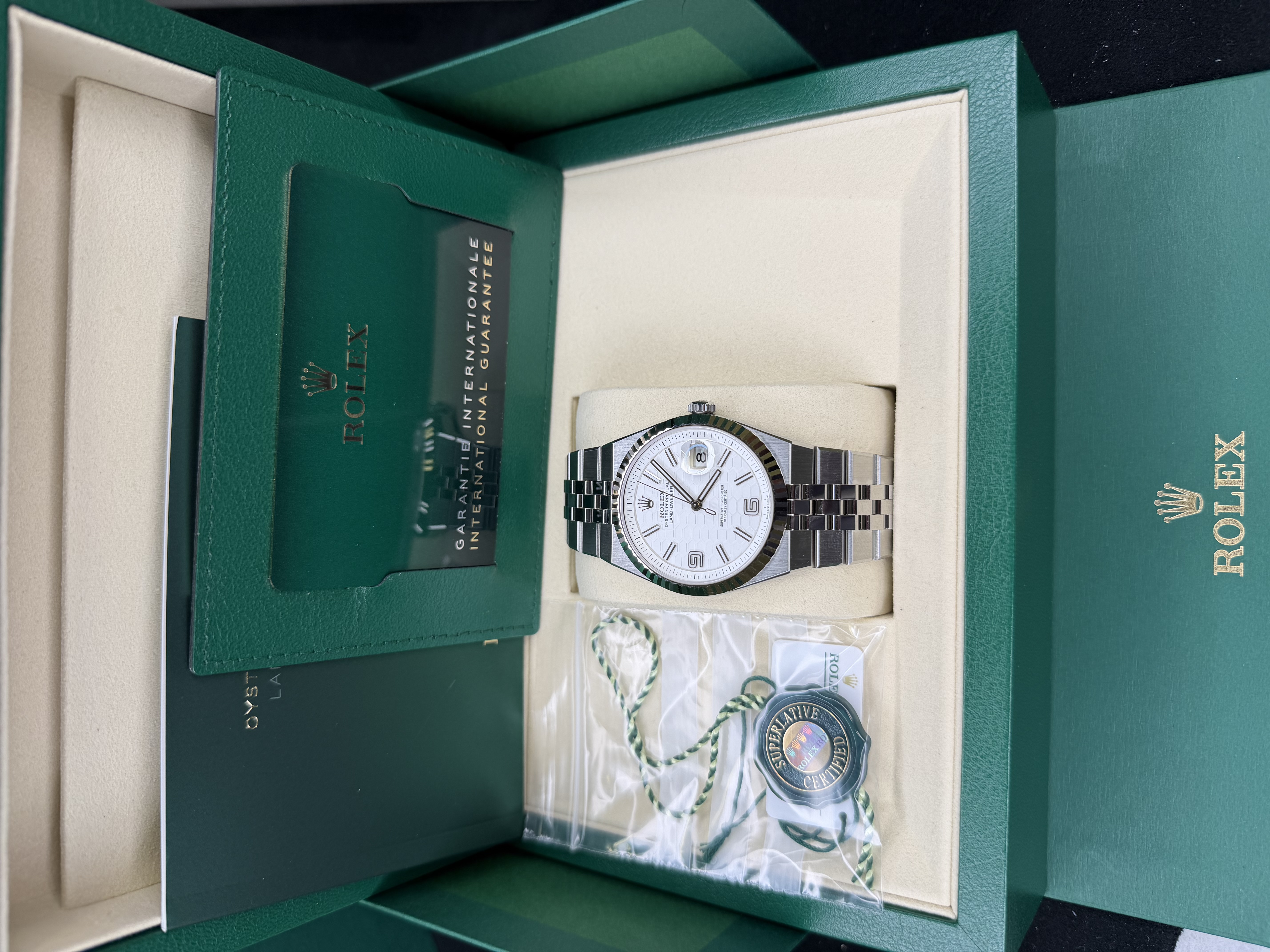 Rolex Land-Dweller 40 127334 Thumbnail 5