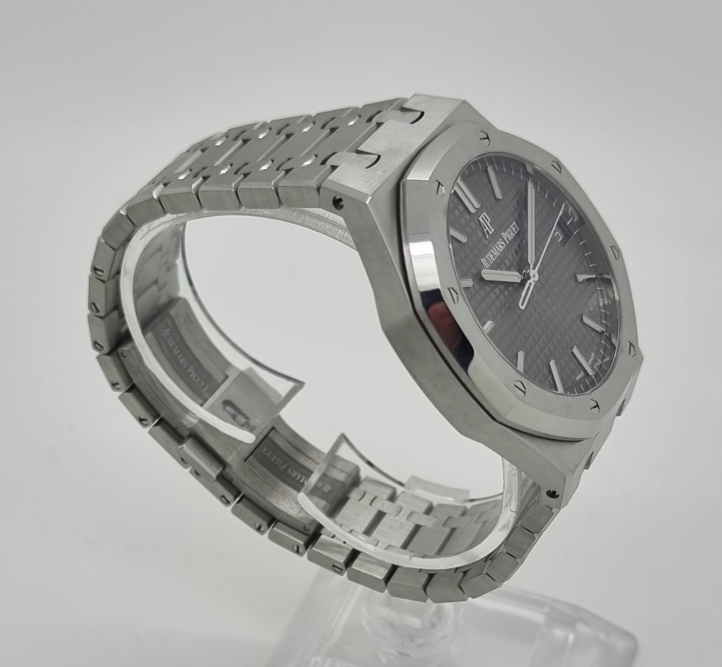 Audemars Piguet Royal Oak 15500ST.OO.1220ST.02 Thumbnail 4