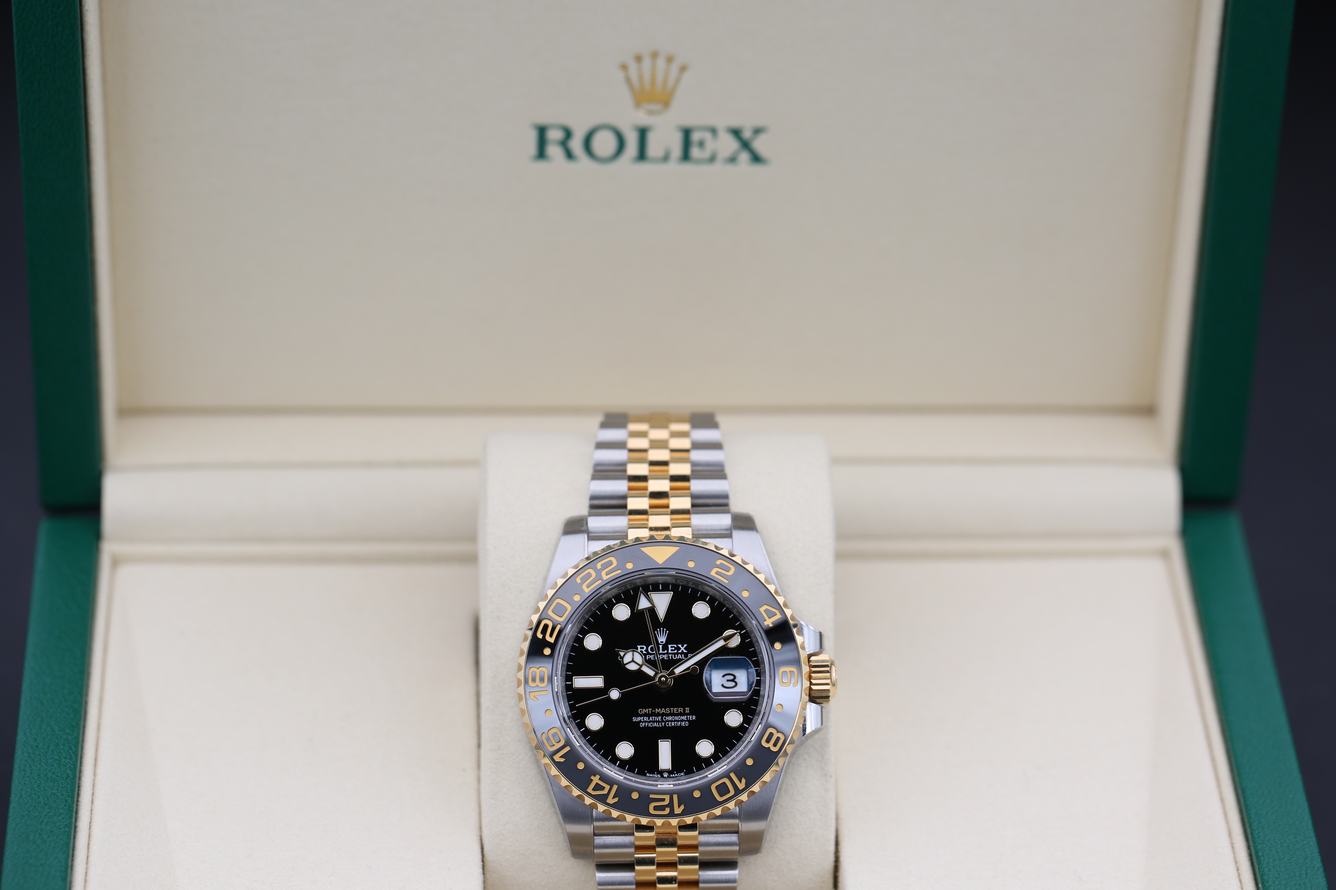 Rolex GMT Master II 126713 GRNR Thumbnail 4
