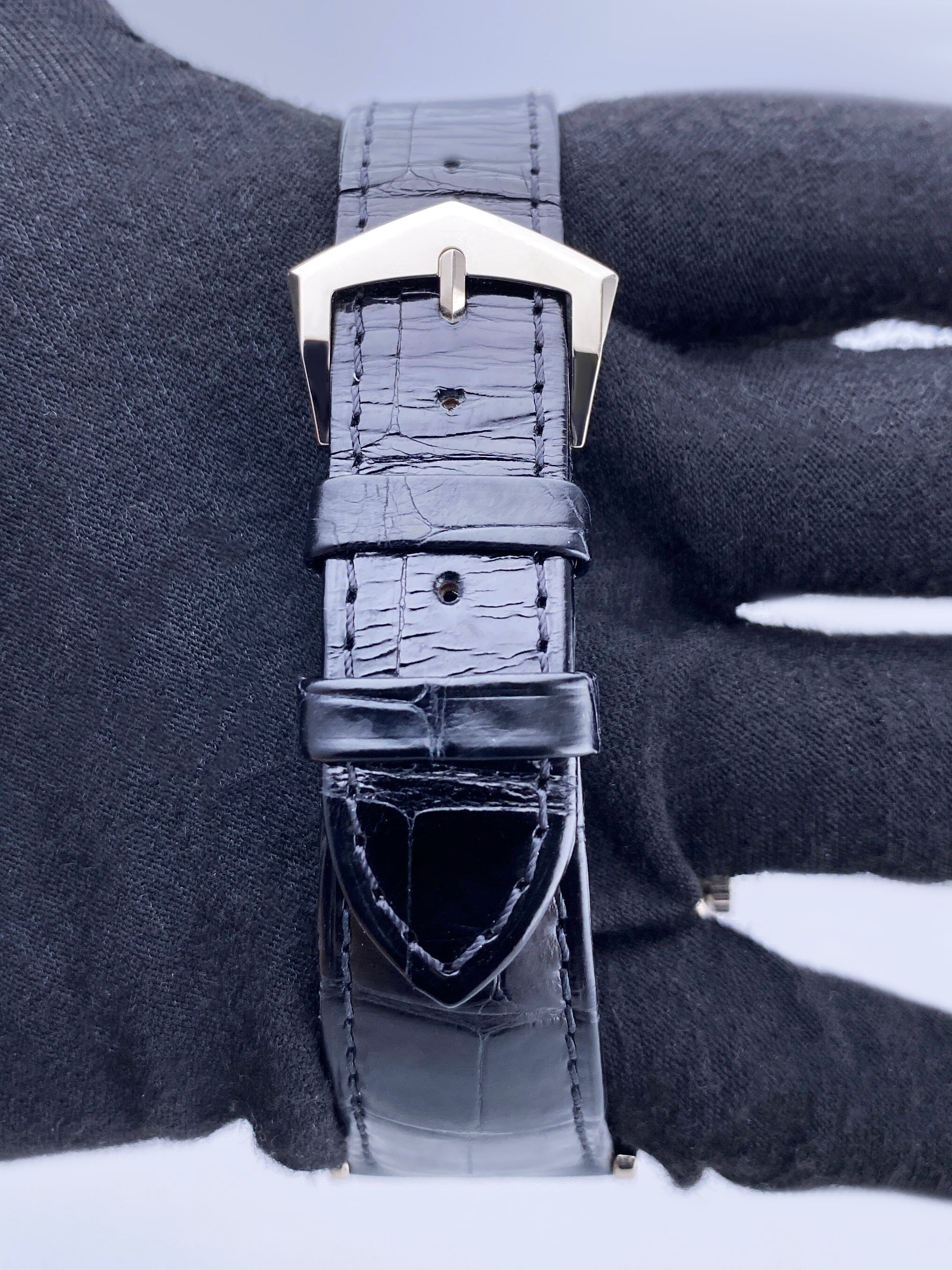 Patek Philippe Calatrava 6119G-001 Thumbnail 4