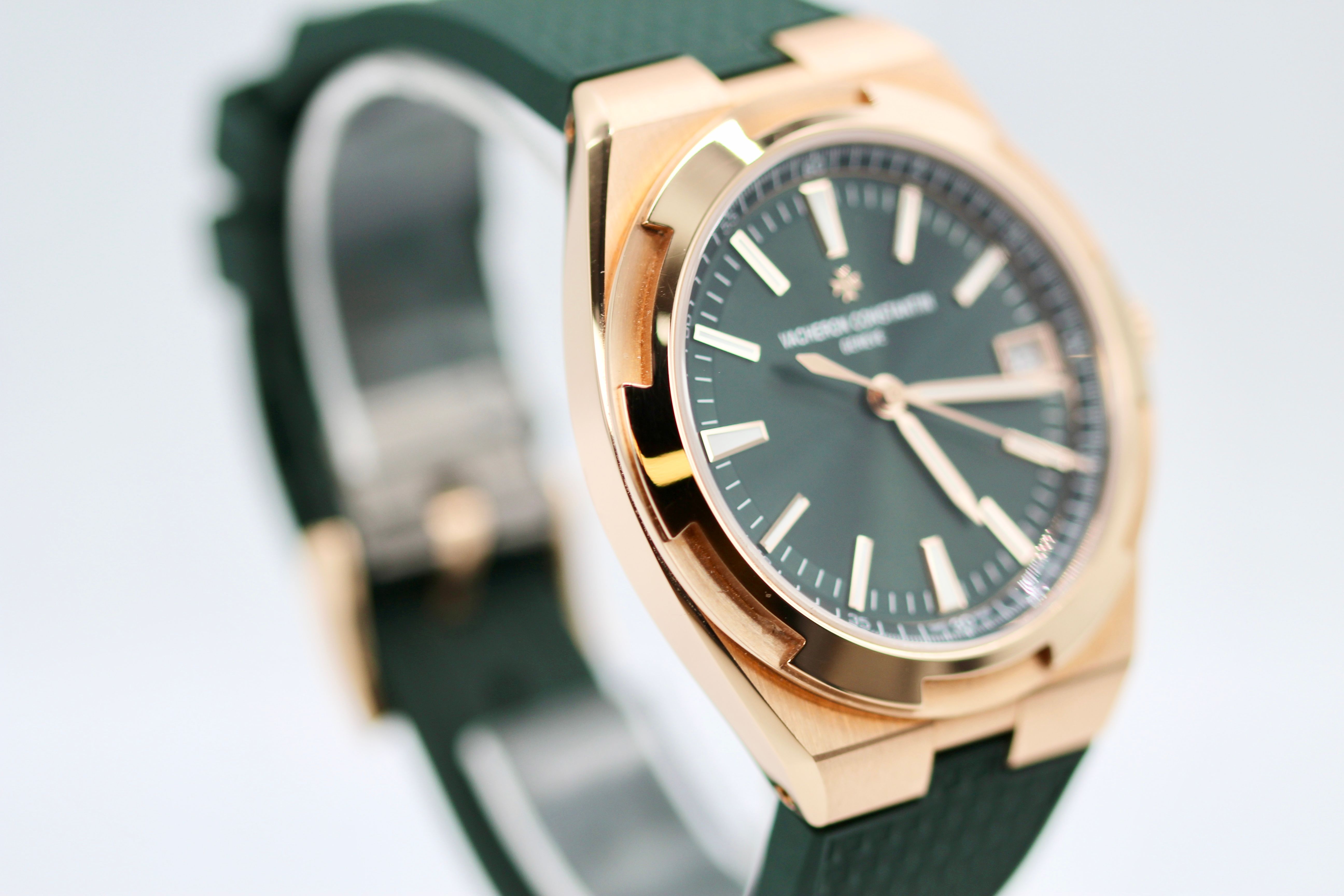 Vacheron Constantin Overseas 4520V/210R-B967 Thumbnail 3