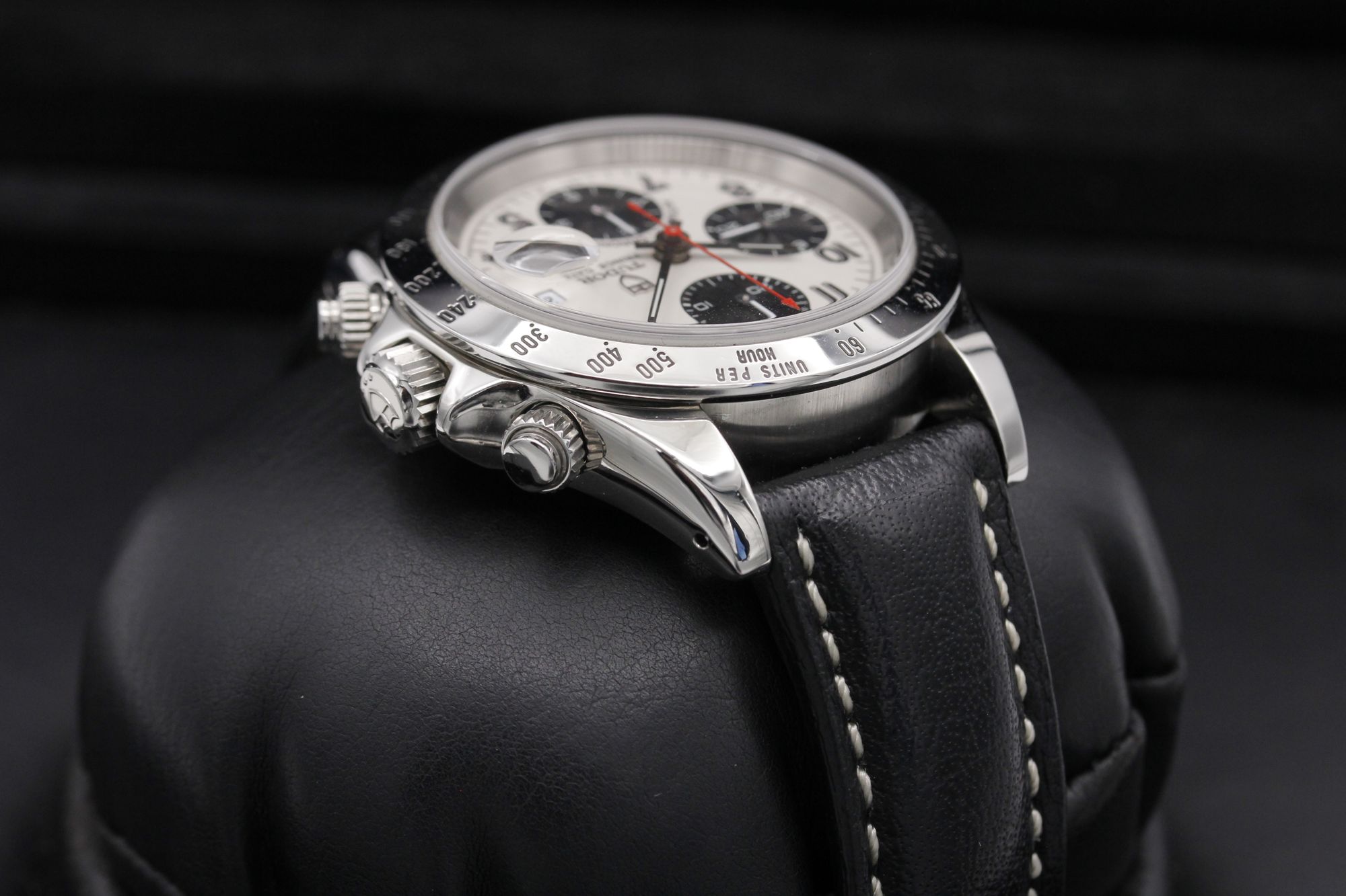 Tudor Prince Date 79280 Thumbnail 4