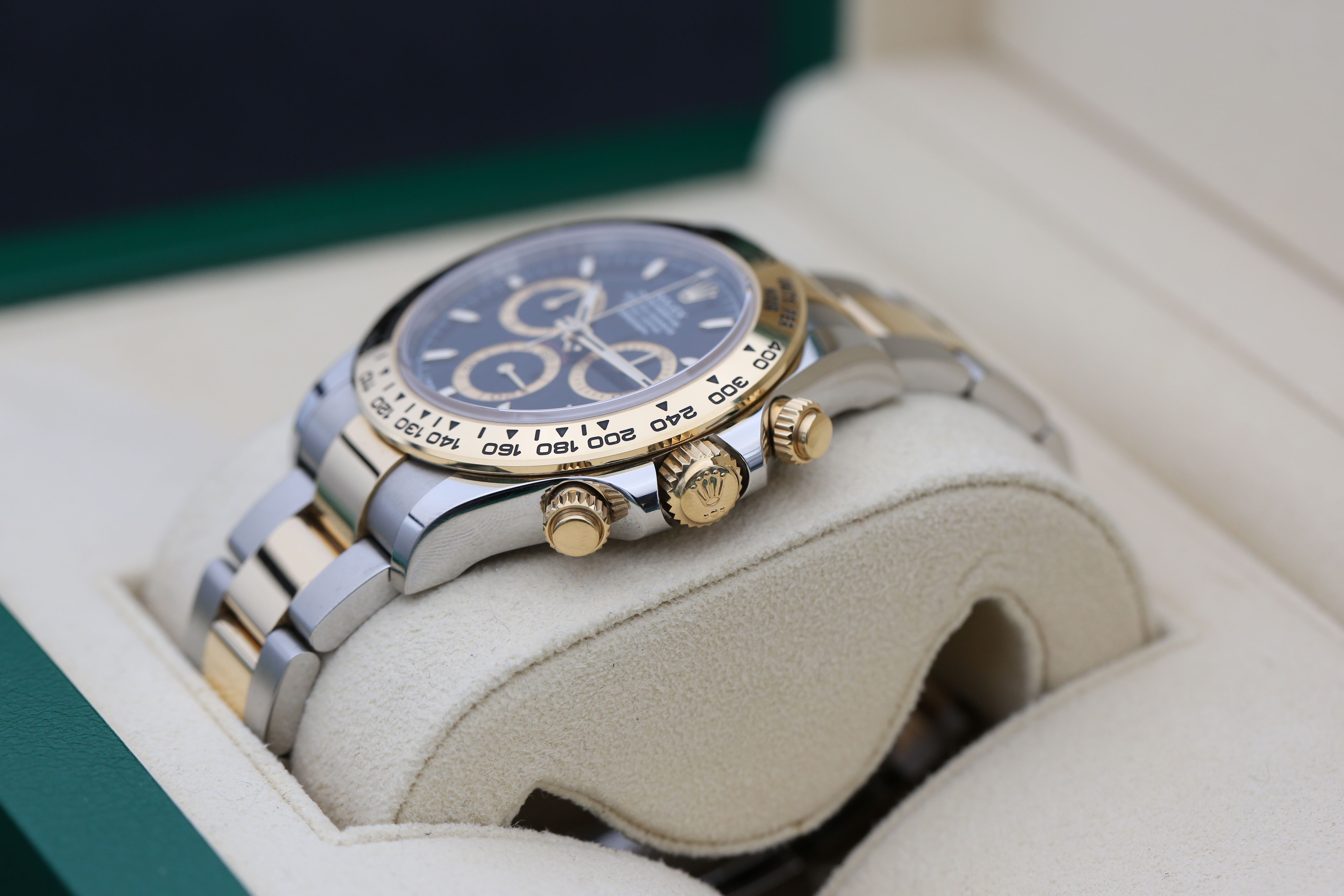 Rolex Daytona 126503 Thumbnail 6