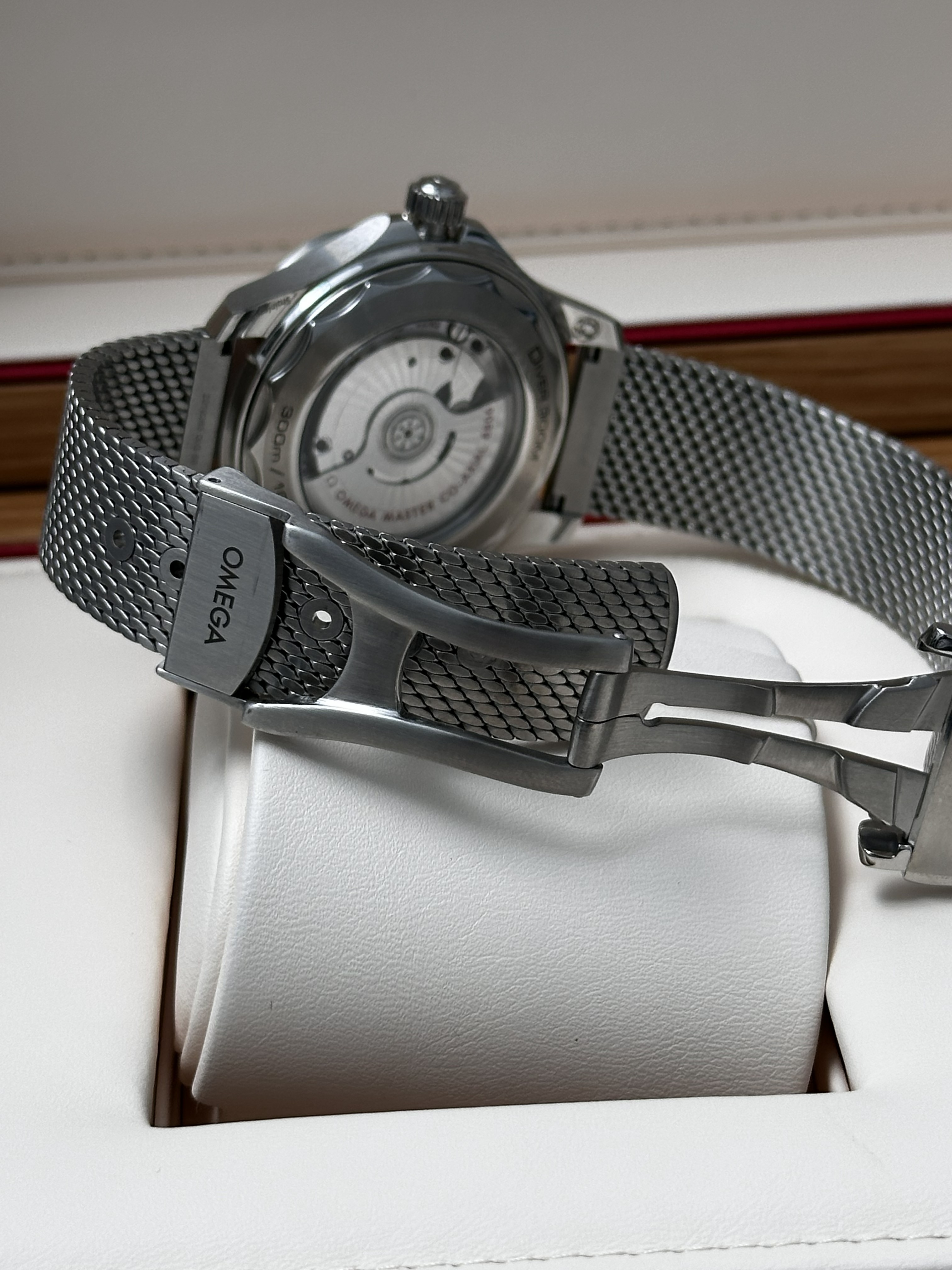 Omega Seamaster Diver 300m 210.30.42.20.06.002 Thumbnail 5