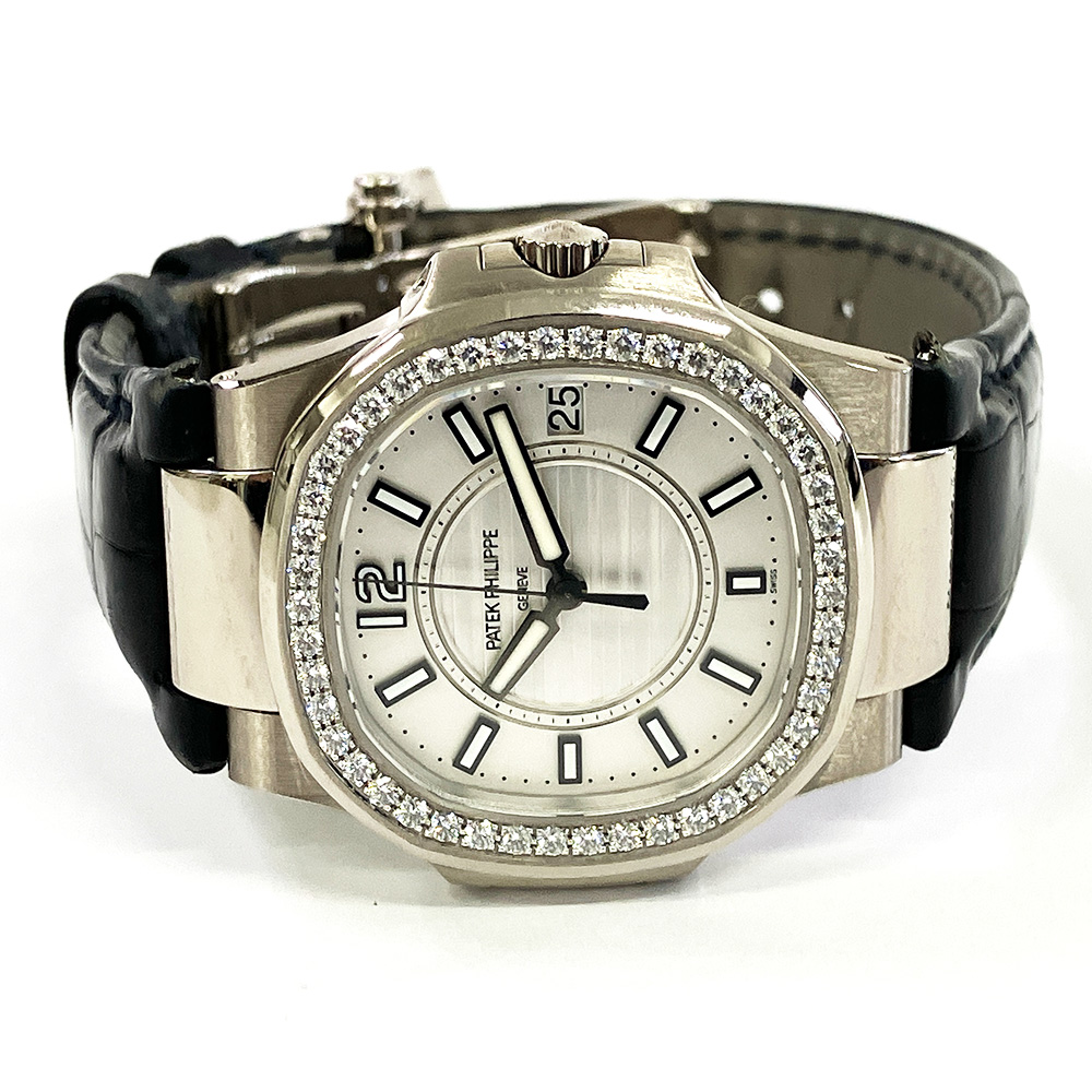 Patek Philippe Nautilus 7010G Thumbnail 2