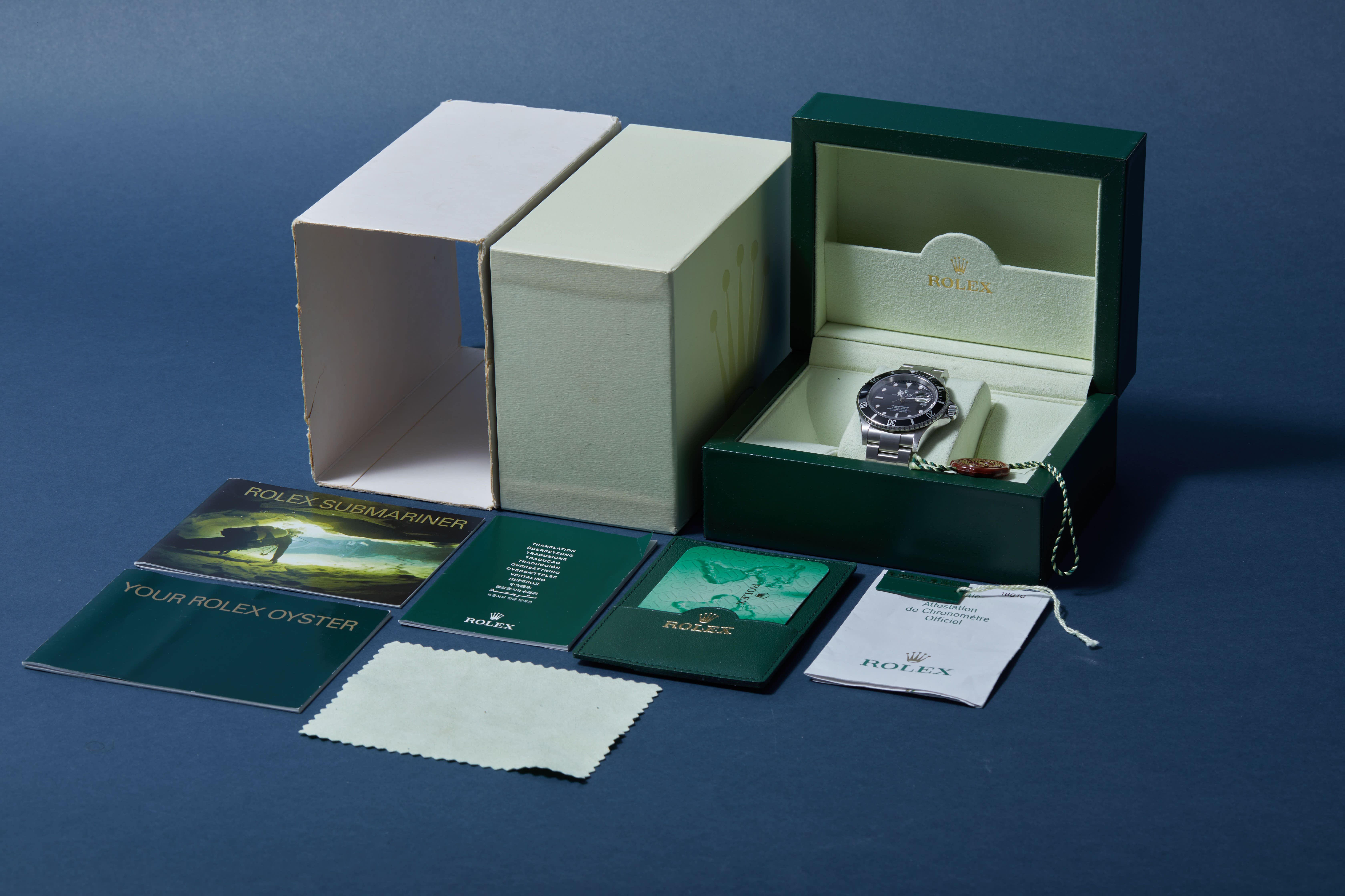 Rolex Submariner 16610 Thumbnail 4