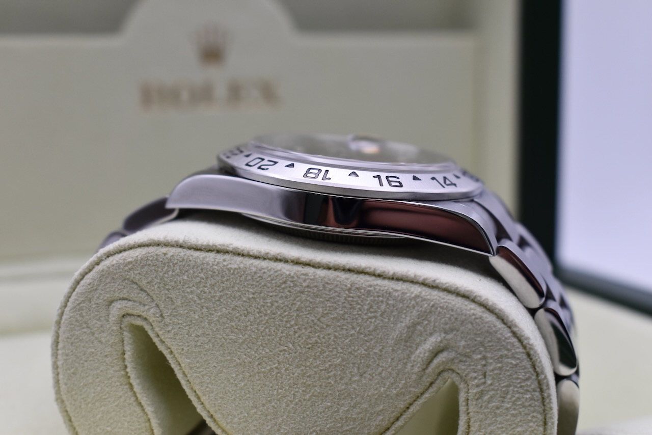 Rolex Explorer II 16570 Thumbnail 3