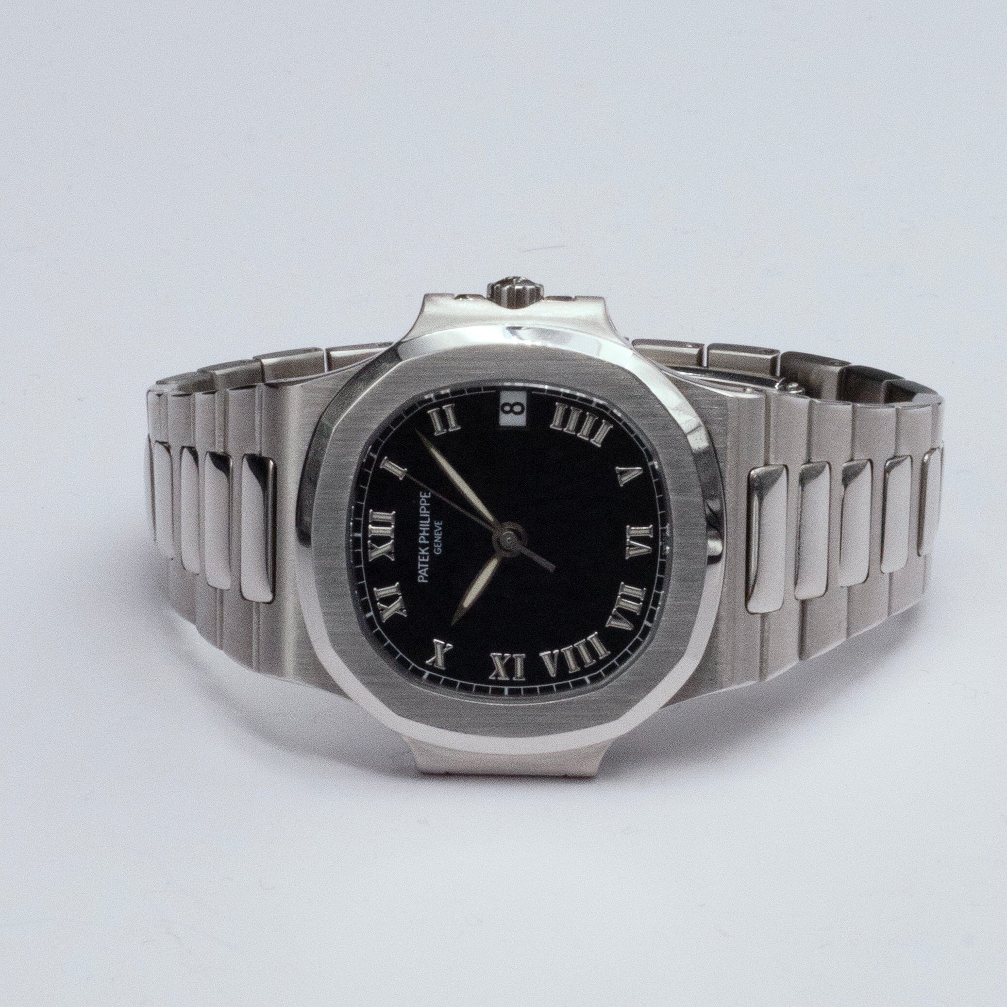 Patek Philippe Nautilus 3800/1A Thumbnail 4