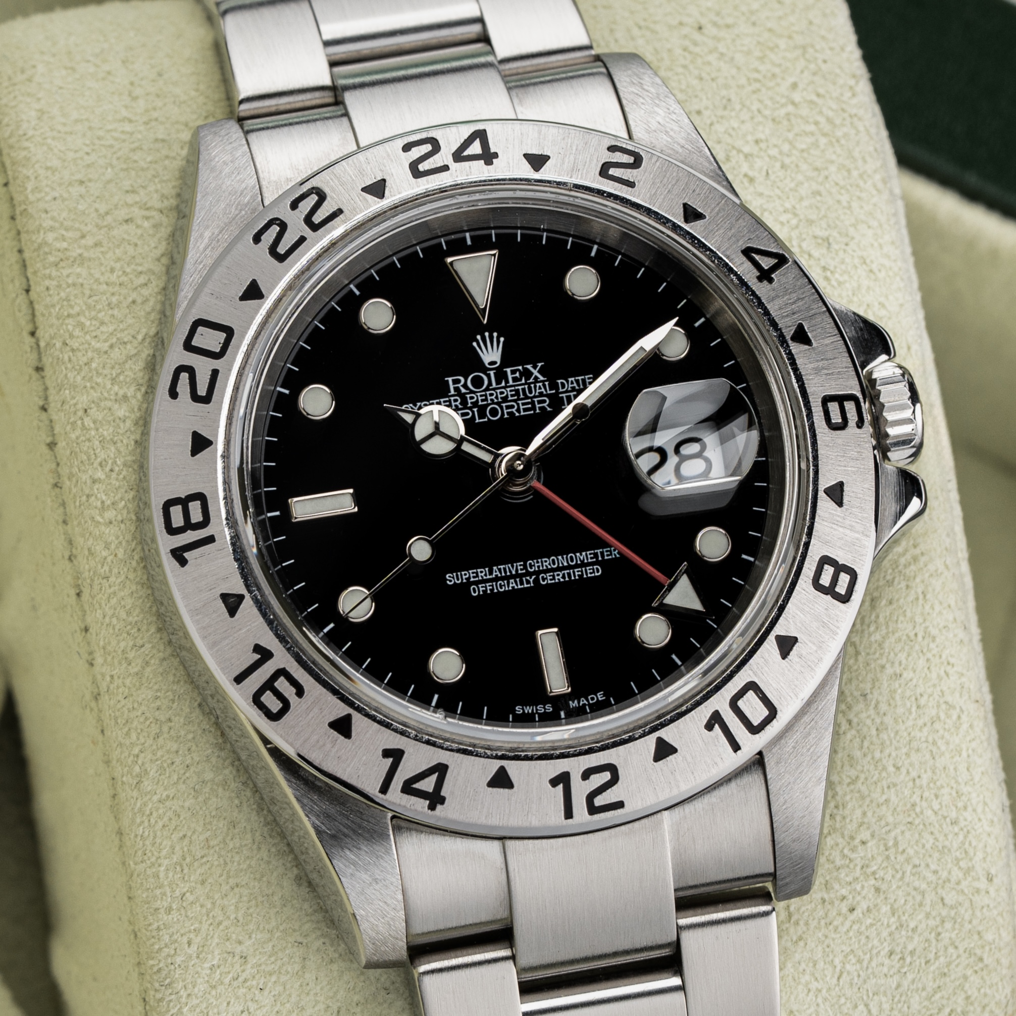 Rolex Explorer II 16570 Thumbnail 5