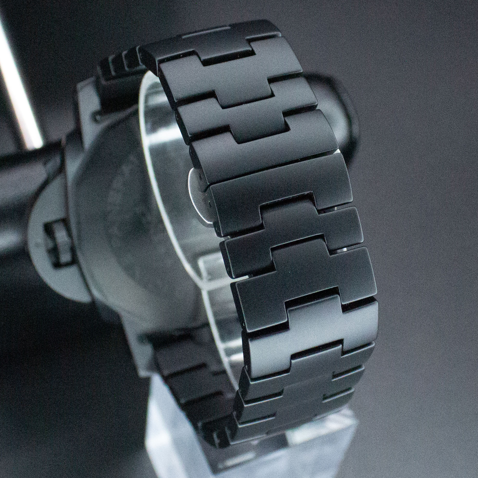 Panerai Luminor GMT PAM01438 Thumbnail 3