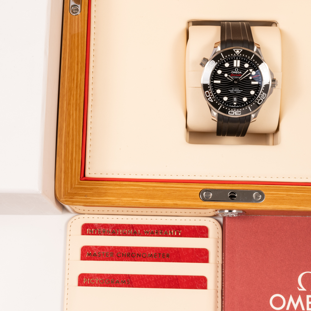 Omega Seamaster Diver 300m 210.32.42.20.01.001 Thumbnail 5