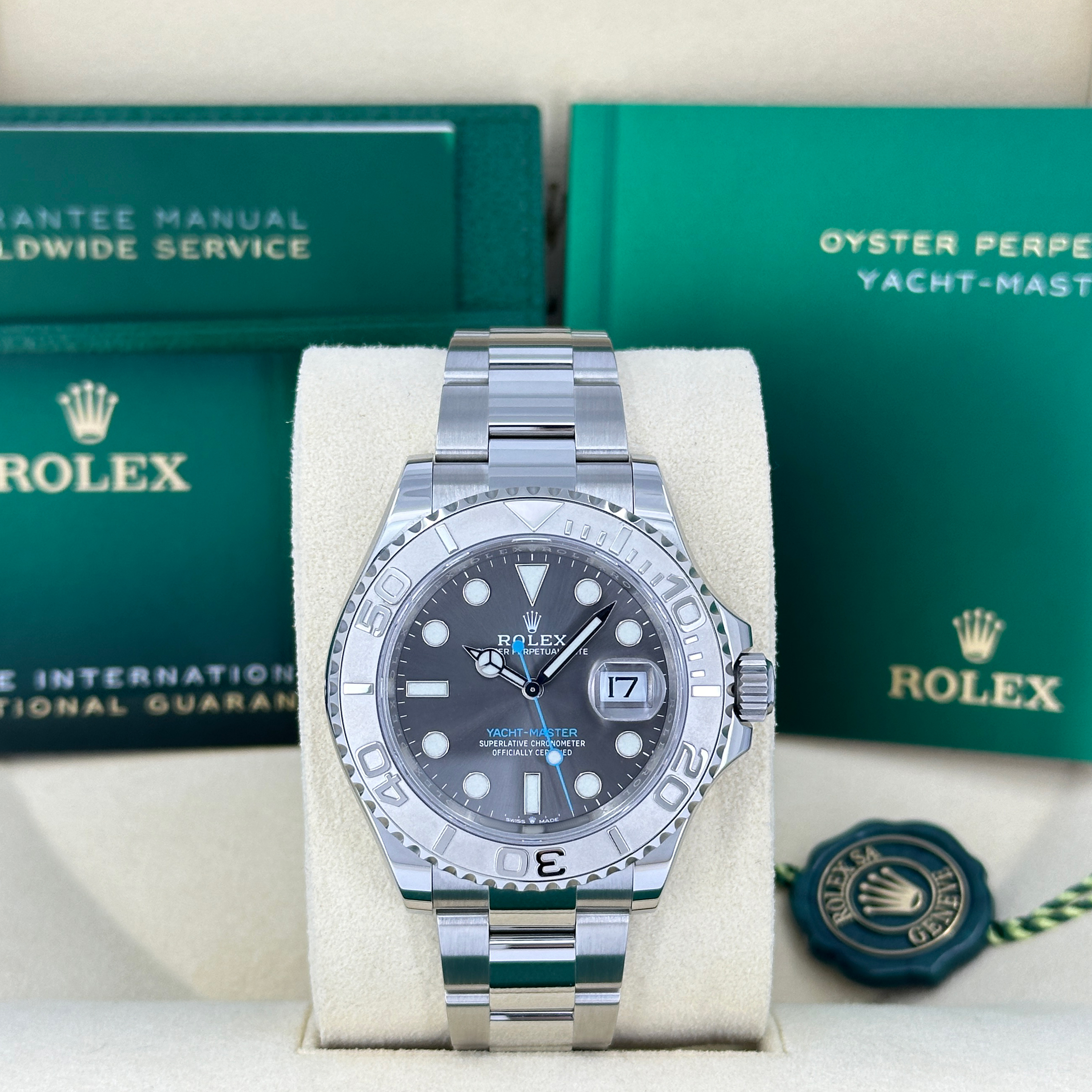 Rolex Yacht-Master 126622 Thumbnail 2