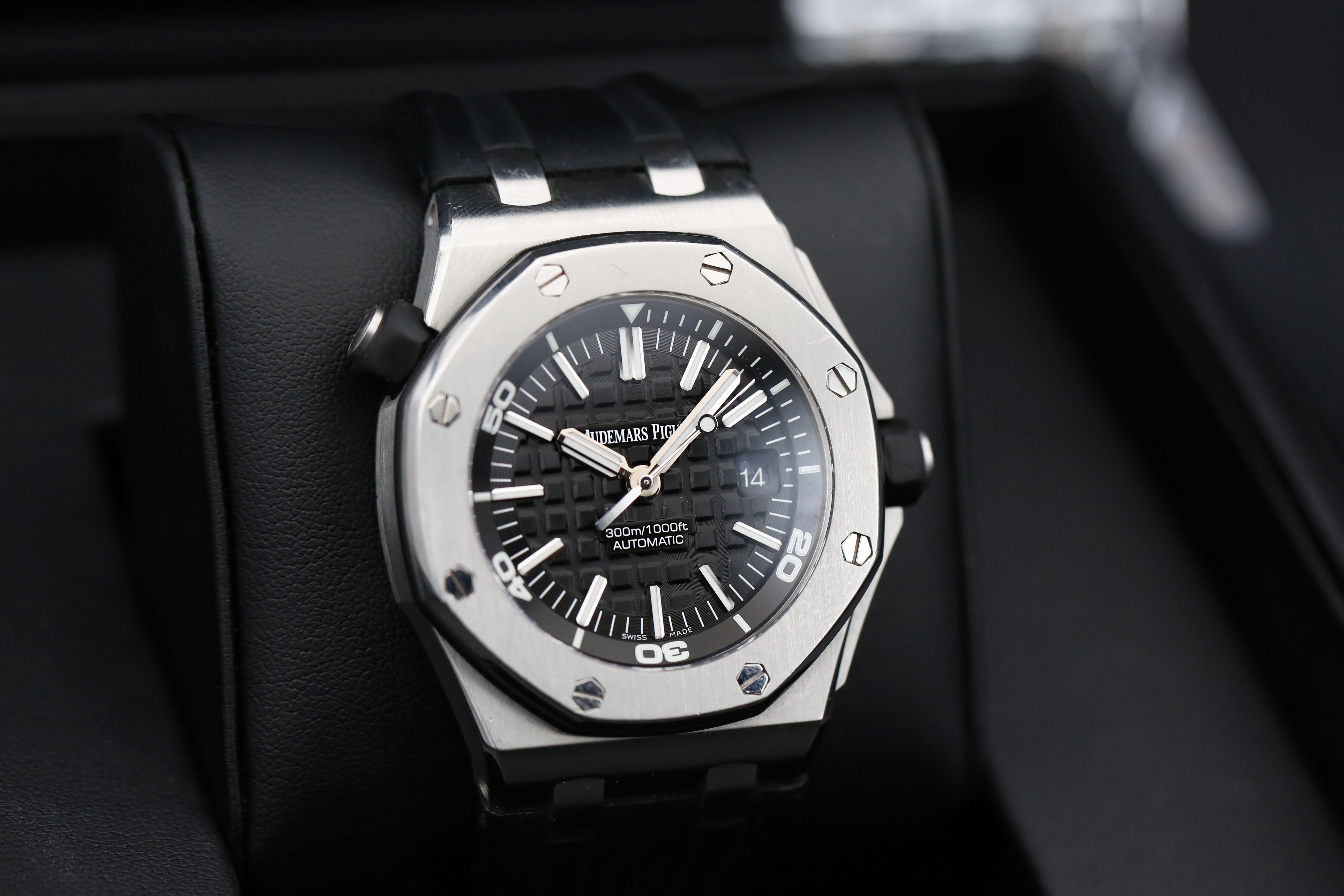 Audemars Piguet Royal Oak Offshore 15703ST.OO.A002CA.01 Thumbnail 2