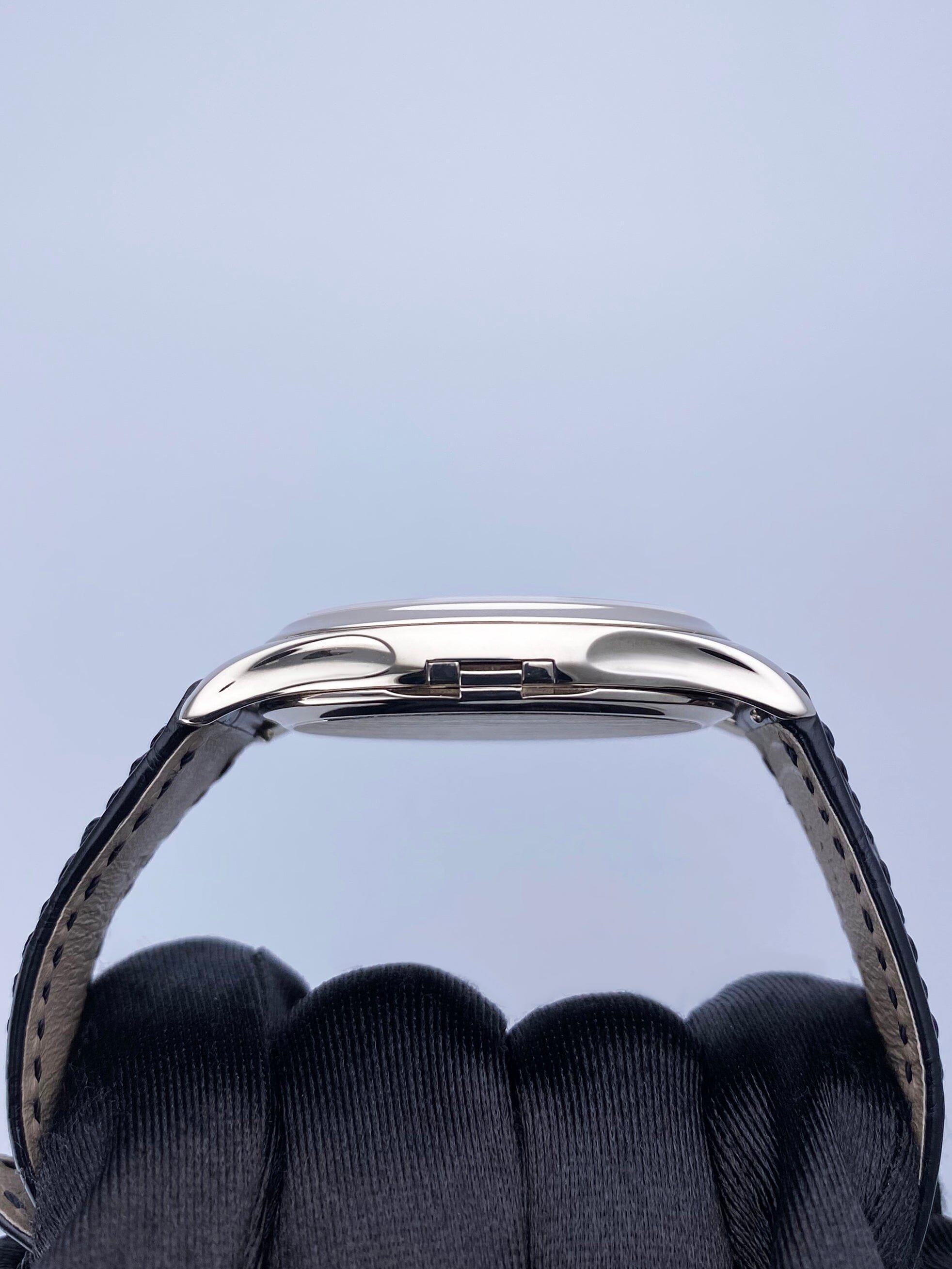 Patek Philippe Calatrava 5227G-001 Thumbnail 5